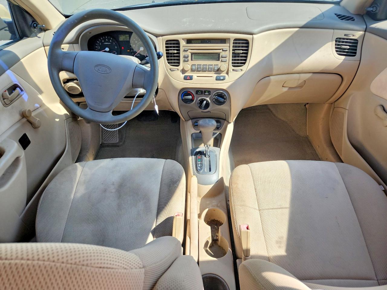 2006 Kia Rio Base Gold vin: KNADE123366064195