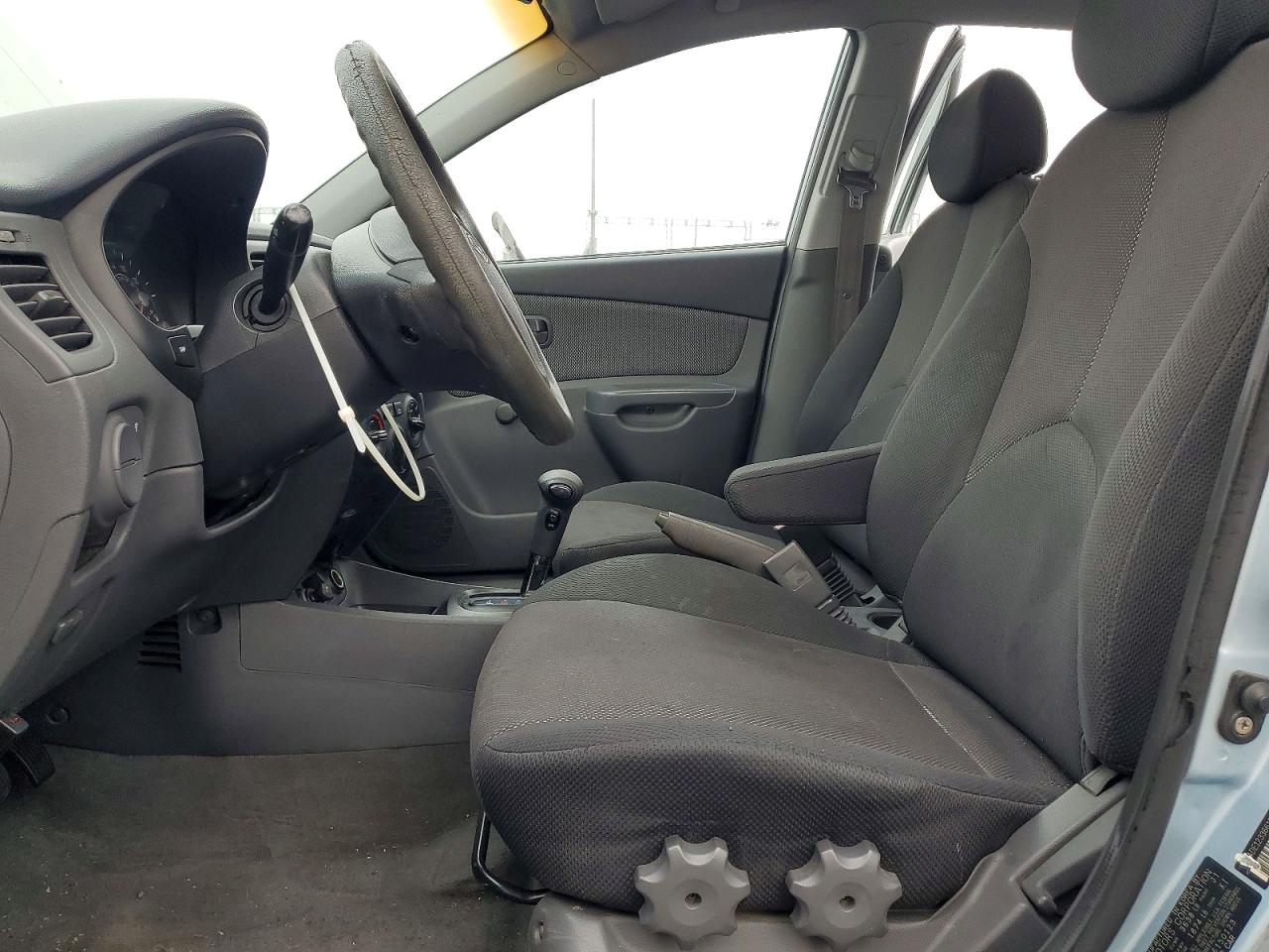 2006 Kia Rio Base Blue vin: KNADE123366150123