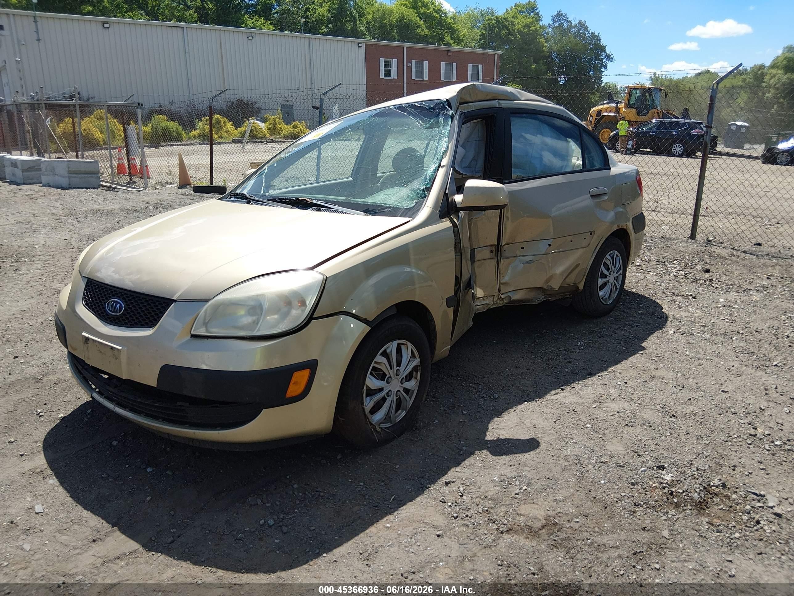 2007 Kia Rio Lx Gold vin: KNADE123376221791