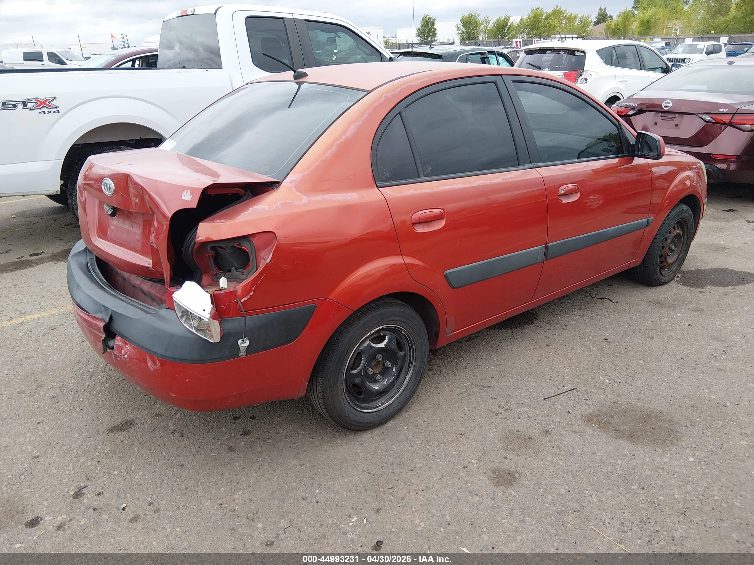 2007 Kia Rio Lx Оранжевый vin: KNADE123376243144
