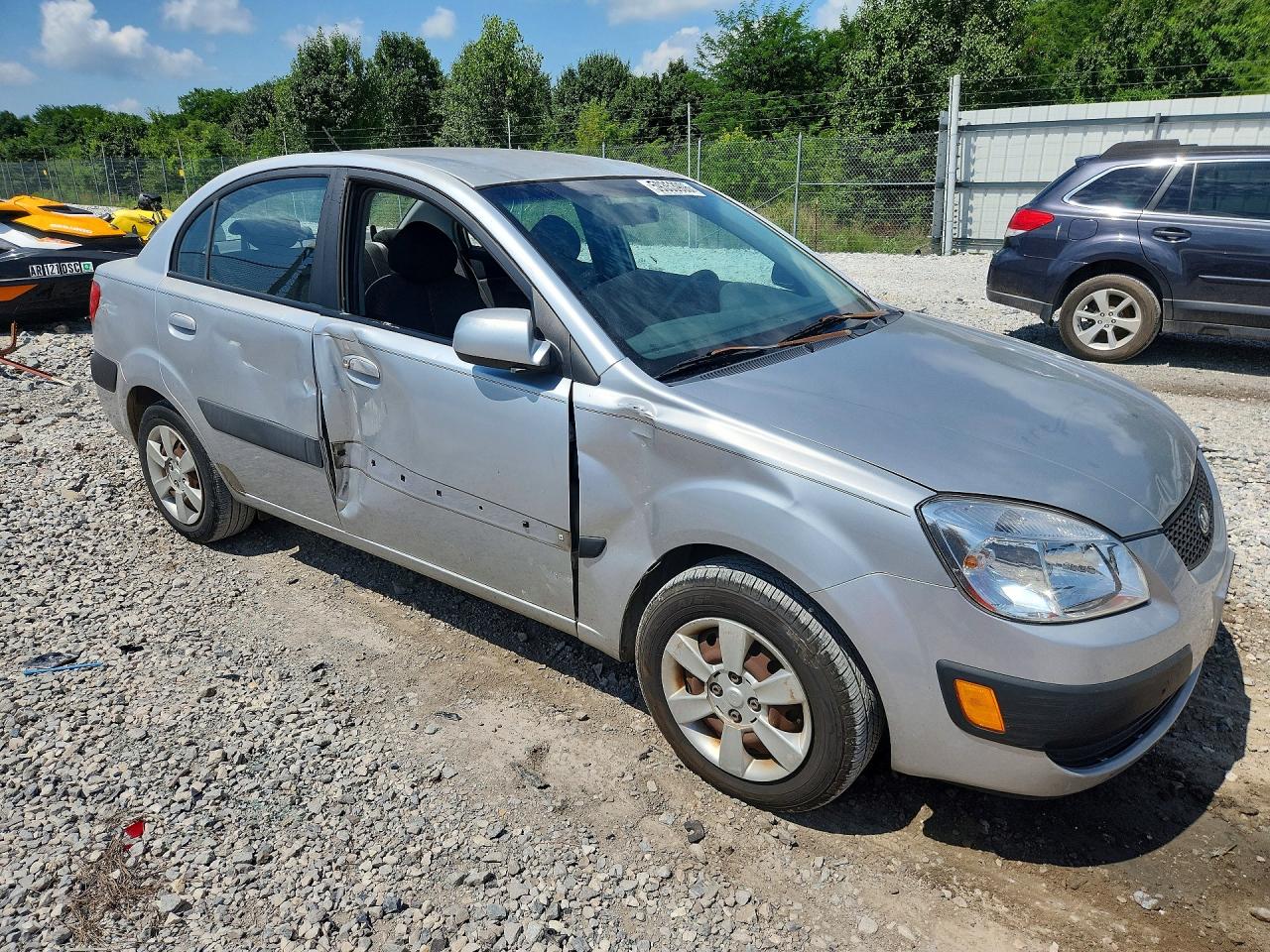 2006 Kia Rio Base Gray vin: KNADE123466125781