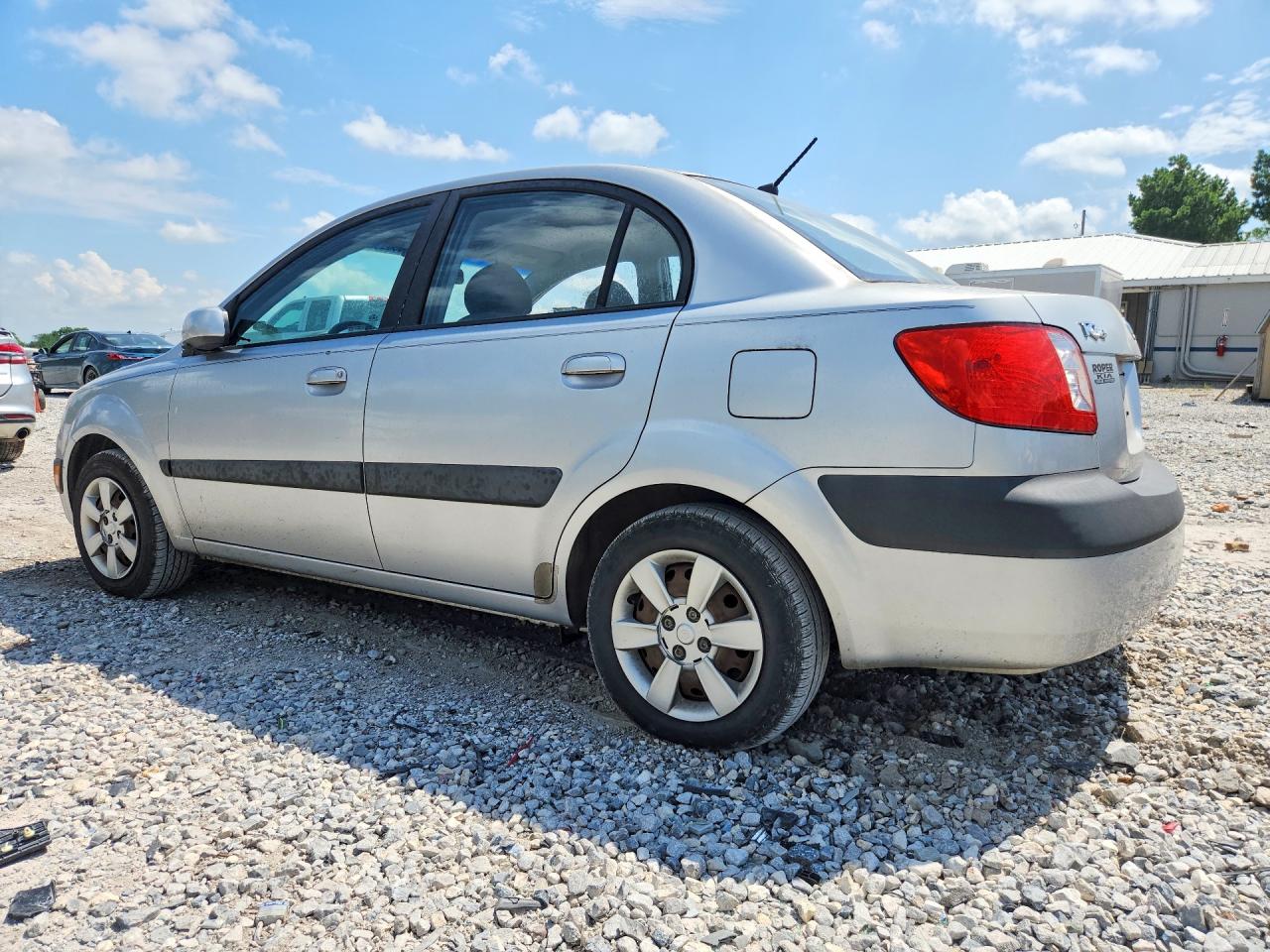 2006 Kia Rio Base Gray vin: KNADE123466125781