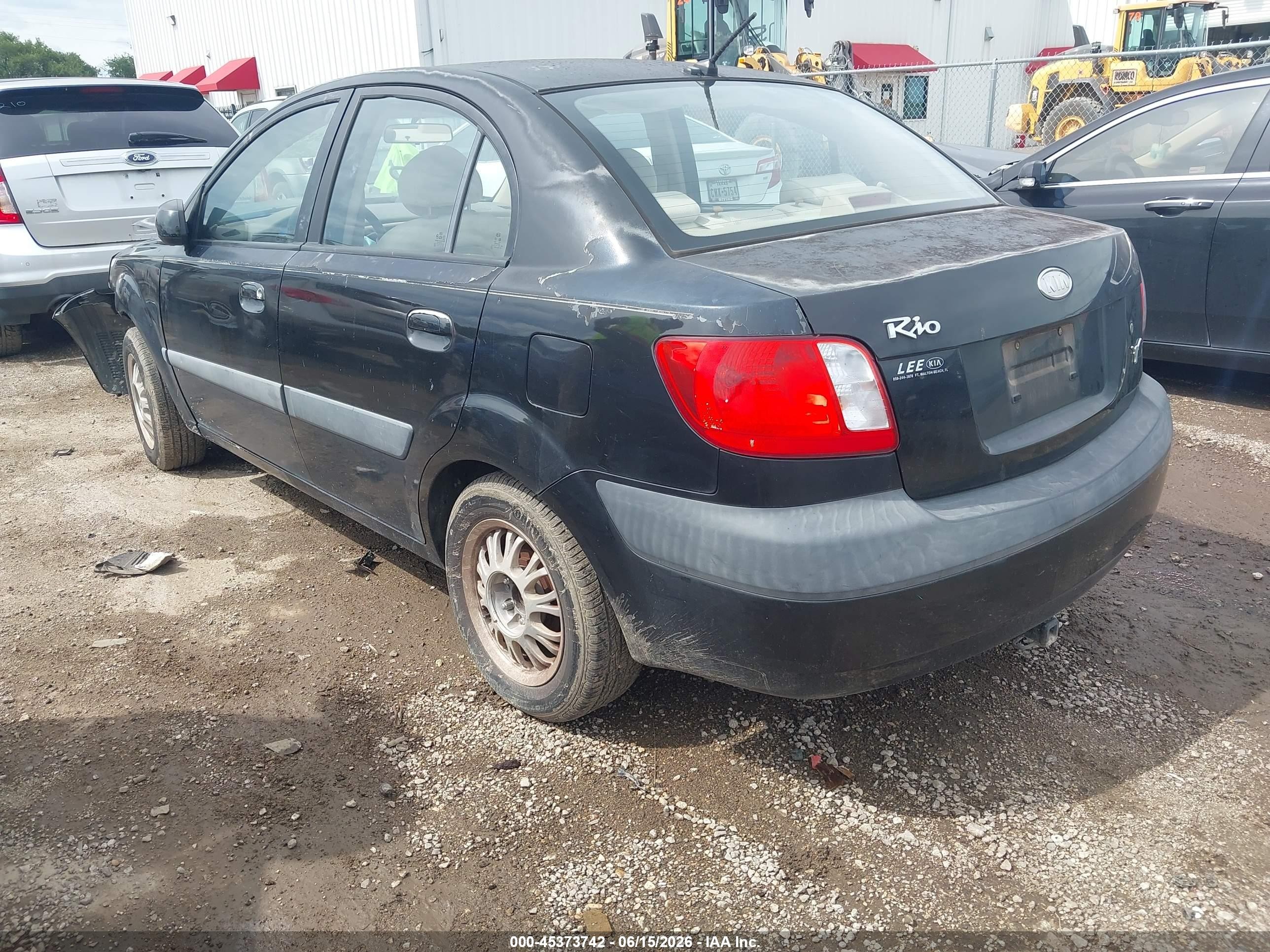 2007 Kia Rio Lx Black vin: KNADE123476261068