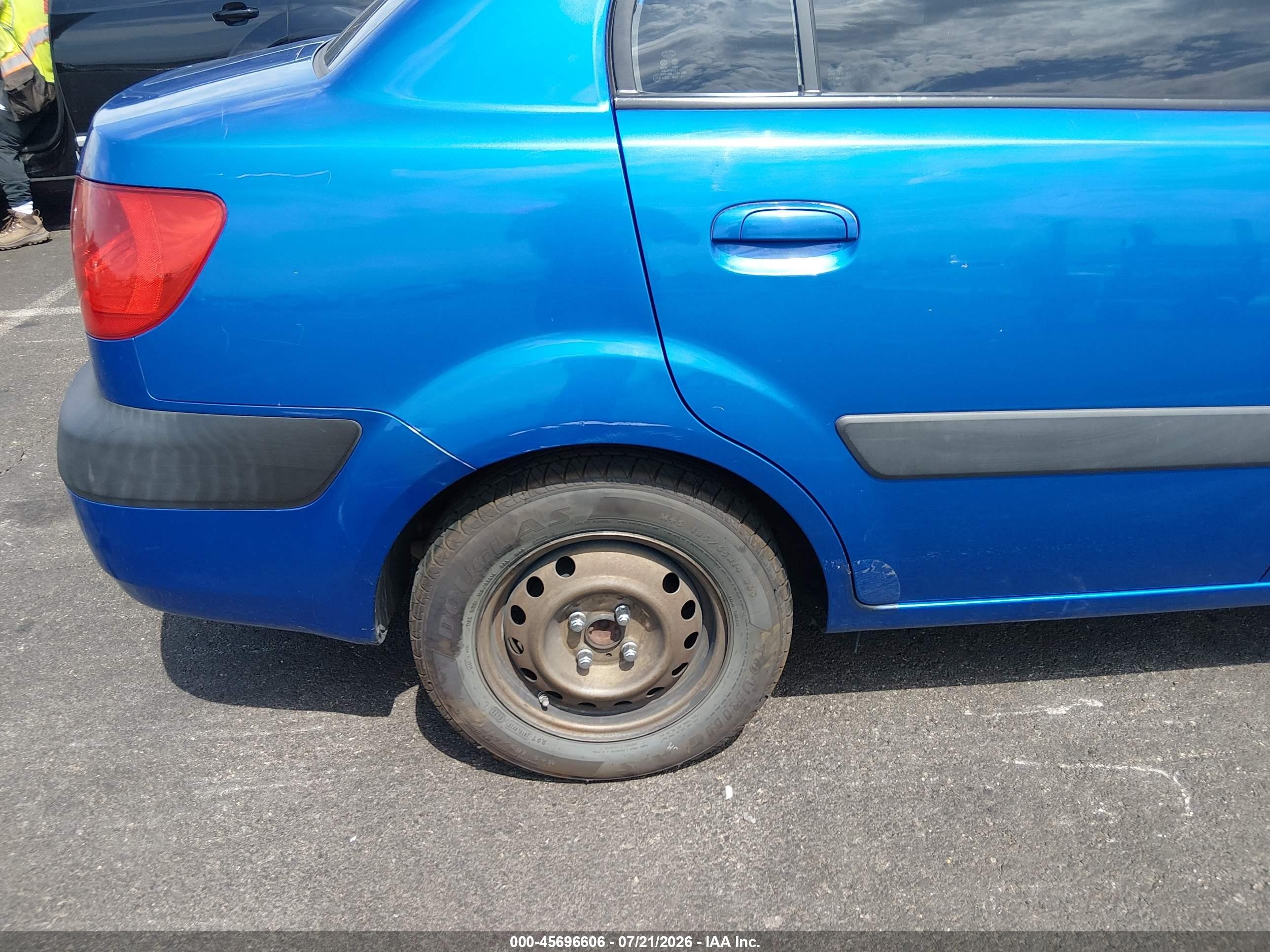 2008 Kia Rio Lx Blue vin: KNADE123486325109
