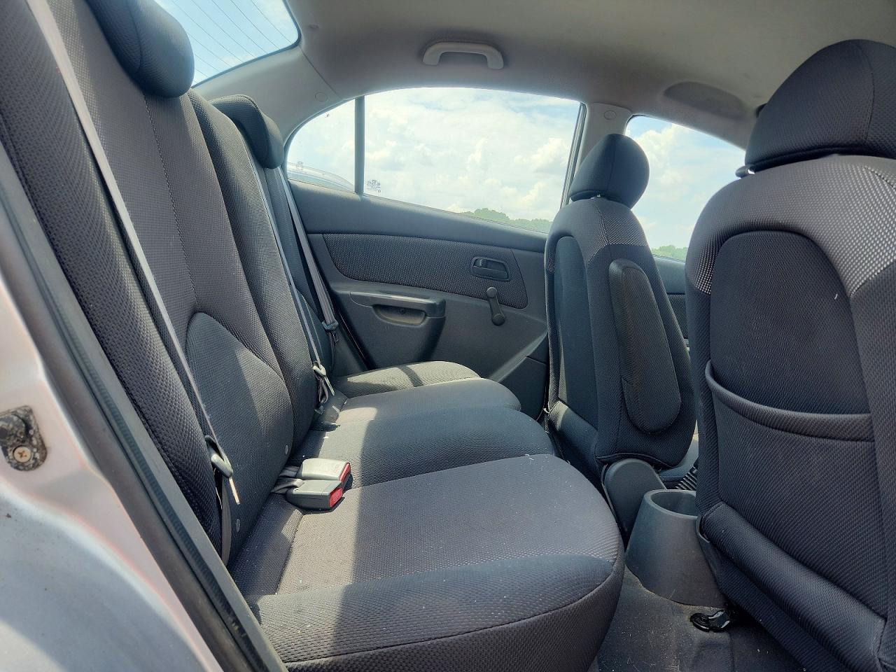 2008 Kia Rio Серебряный vin: KNADE123486327698