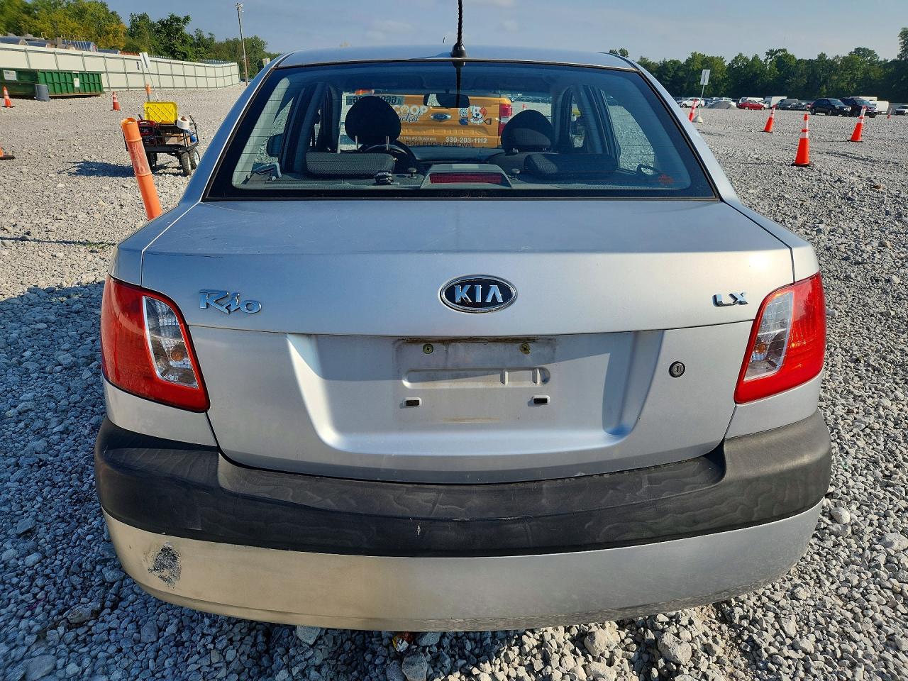 2008 Kia Rio Base Gray vin: KNADE123486385407