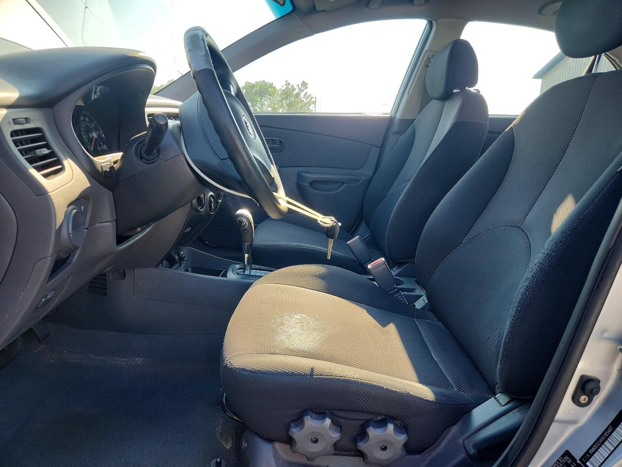 2008 Kia Rio Base Gray vin: KNADE123486385407