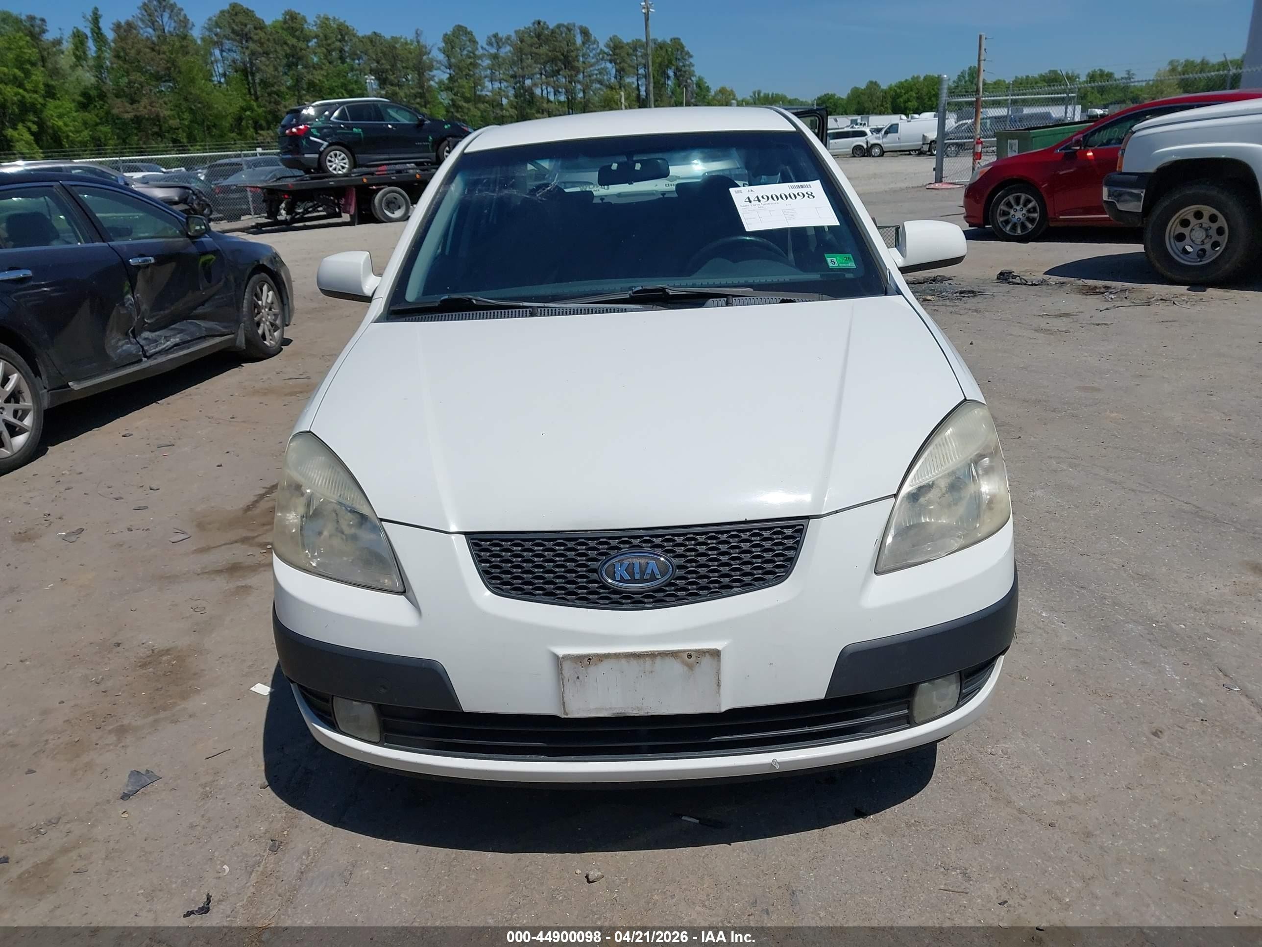 2007 Kia Rio Sx White vin: KNADE123576252623