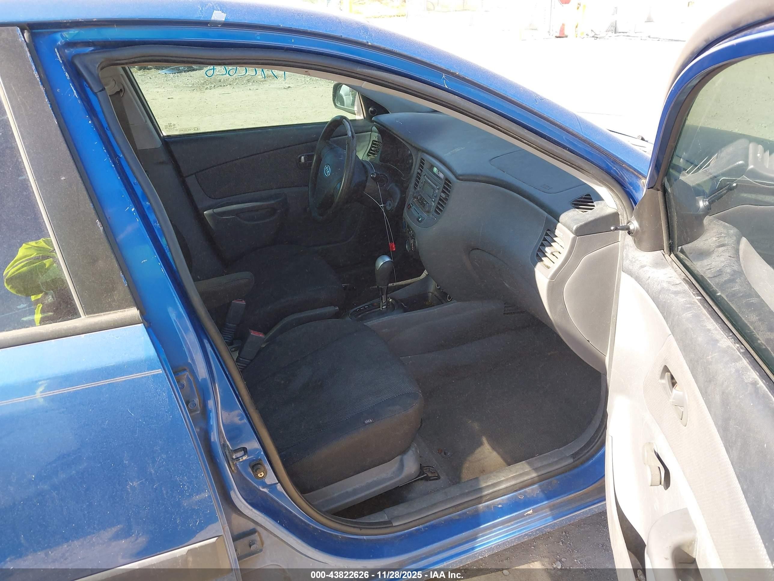 2007 Kia Rio Lx Blue vin: KNADE123576274007