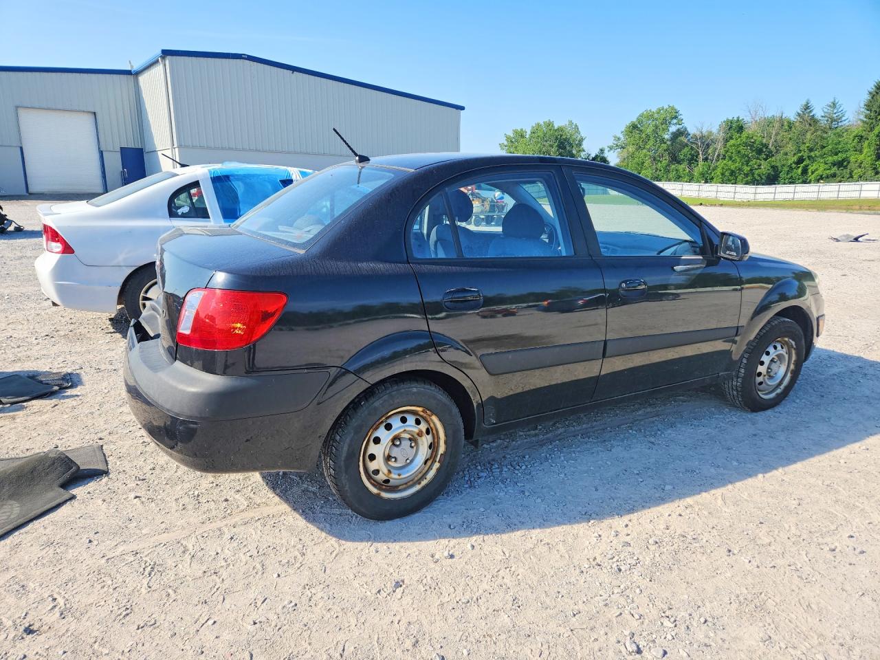 2008 Kia Rio Base Black vin: KNADE123586410136