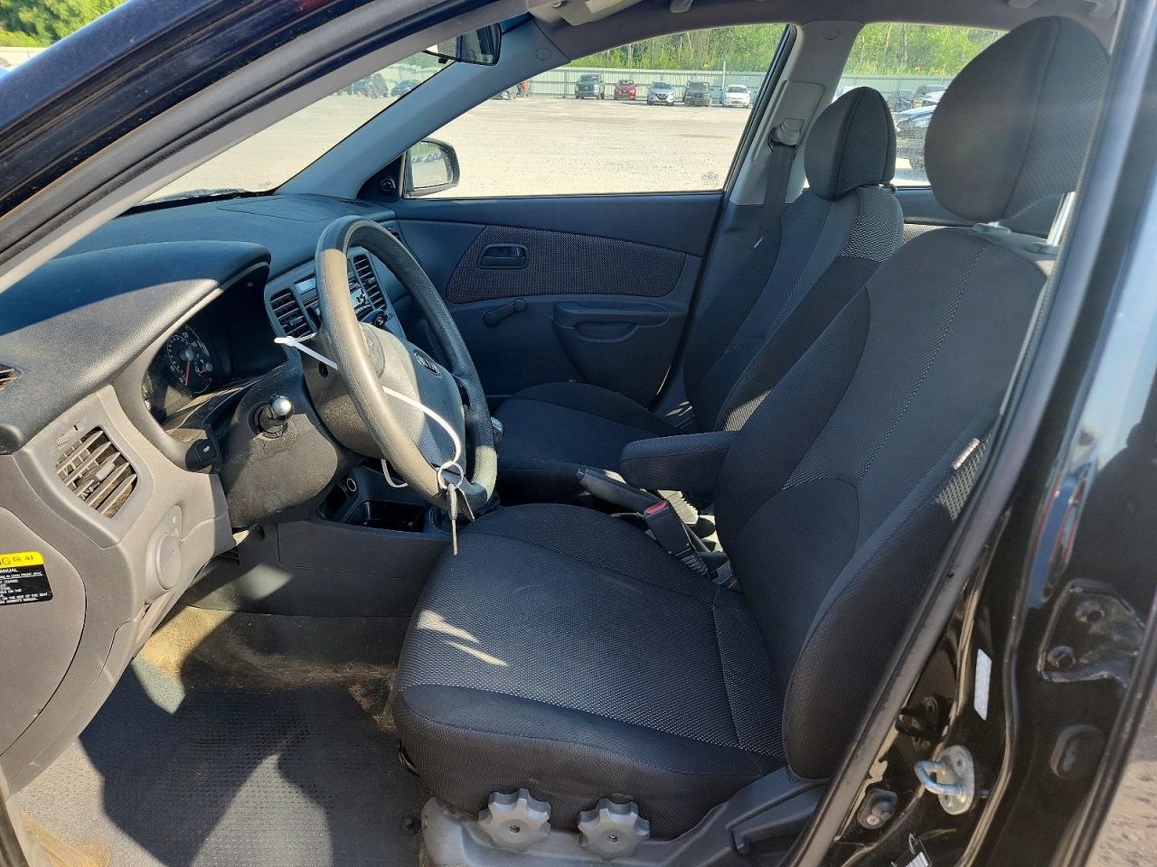 2008 Kia Rio Base Black vin: KNADE123586410136