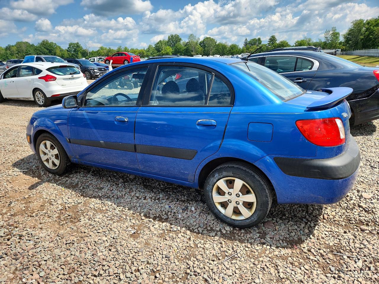 2008 Kia Rio Base Blue vin: KNADE123686421968