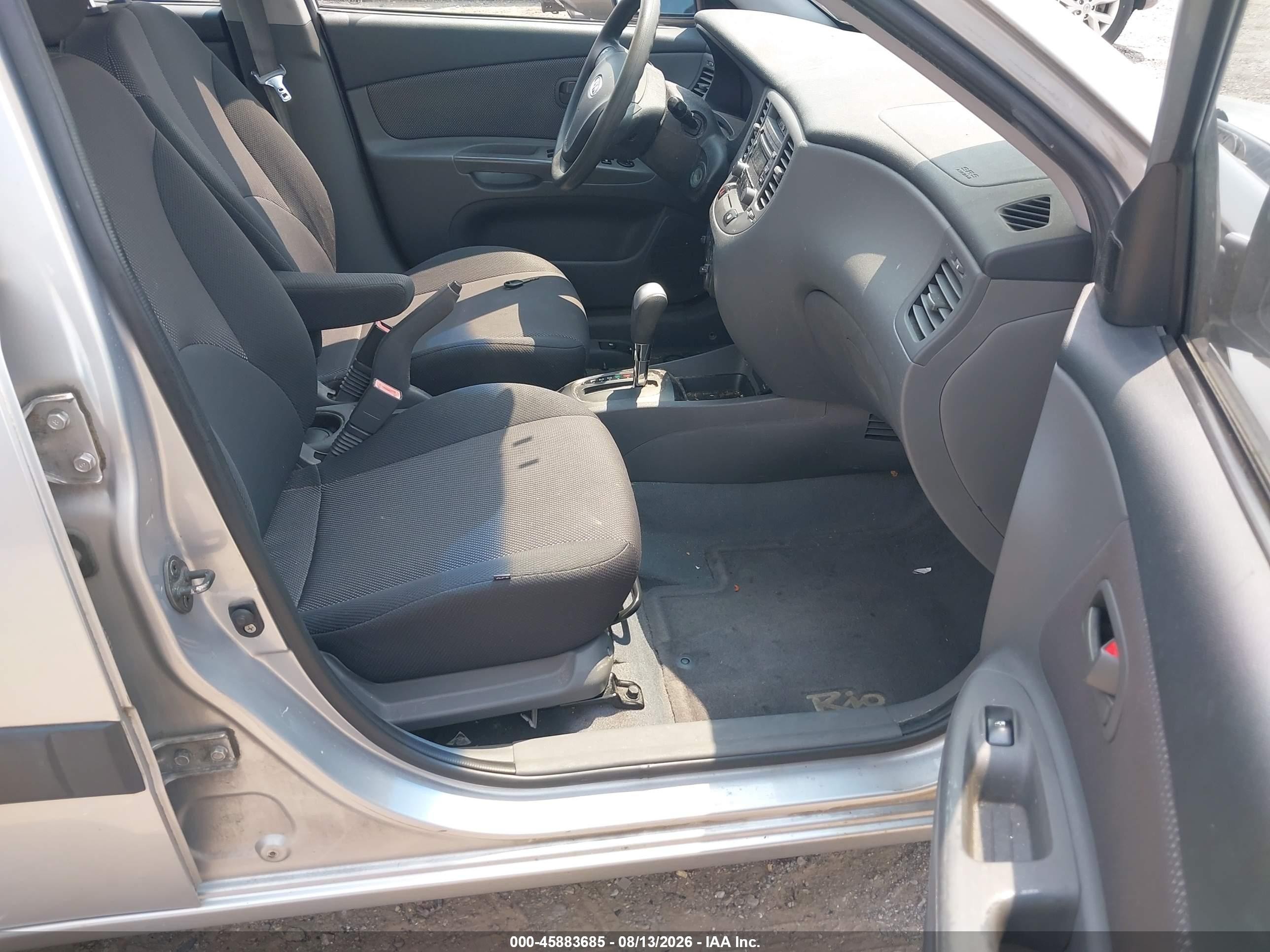 2007 Kia Rio Lx Silver vin: KNADE123776212768