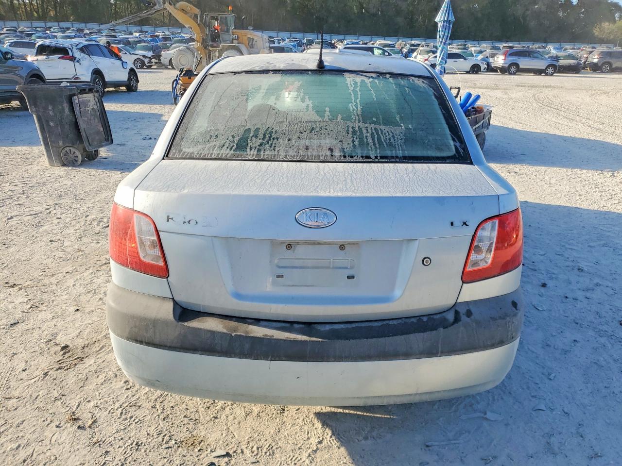 2007 Kia Rio Base Blue vin: KNADE123776261792
