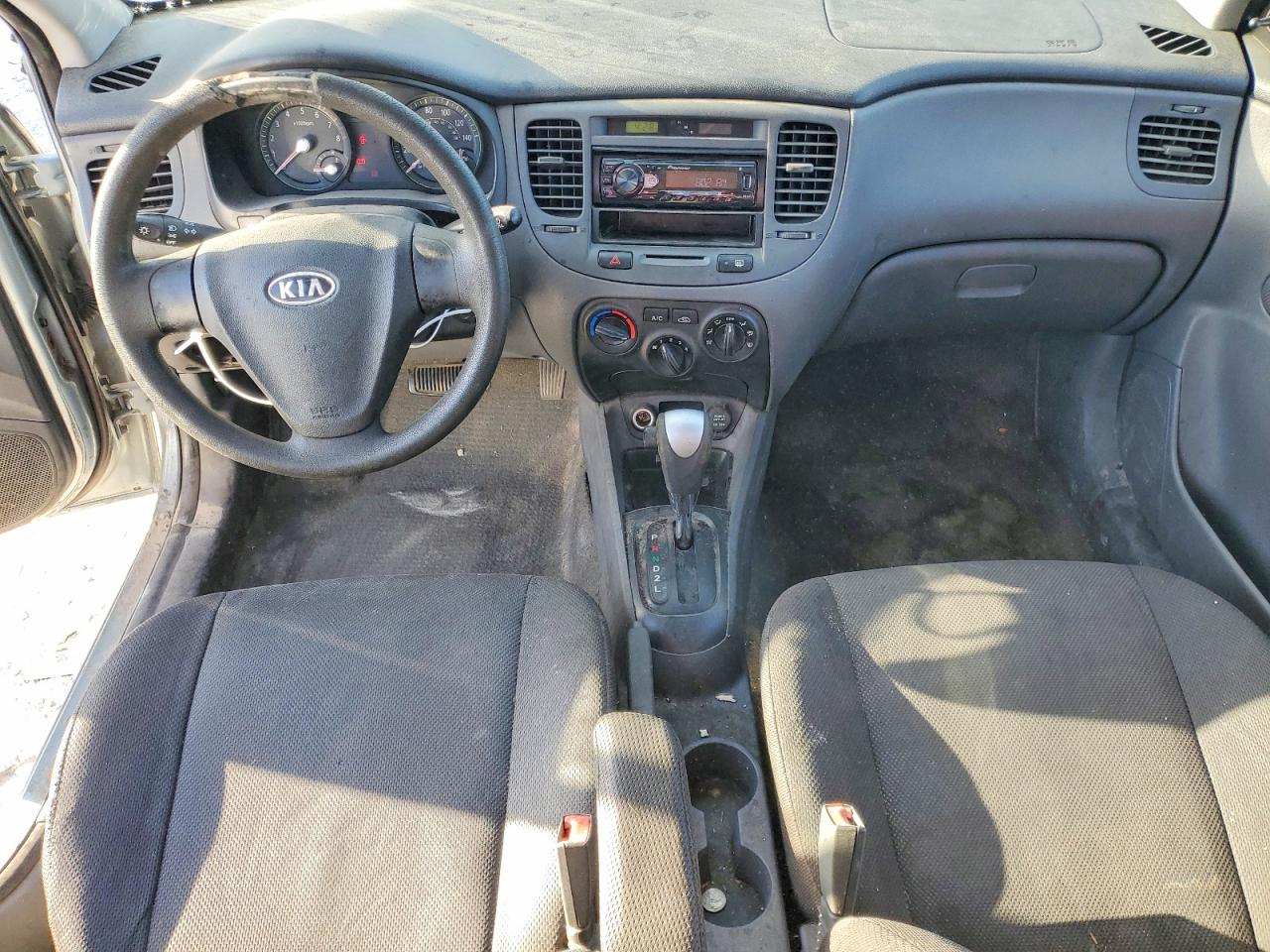 2007 Kia Rio Base Blue vin: KNADE123776261792