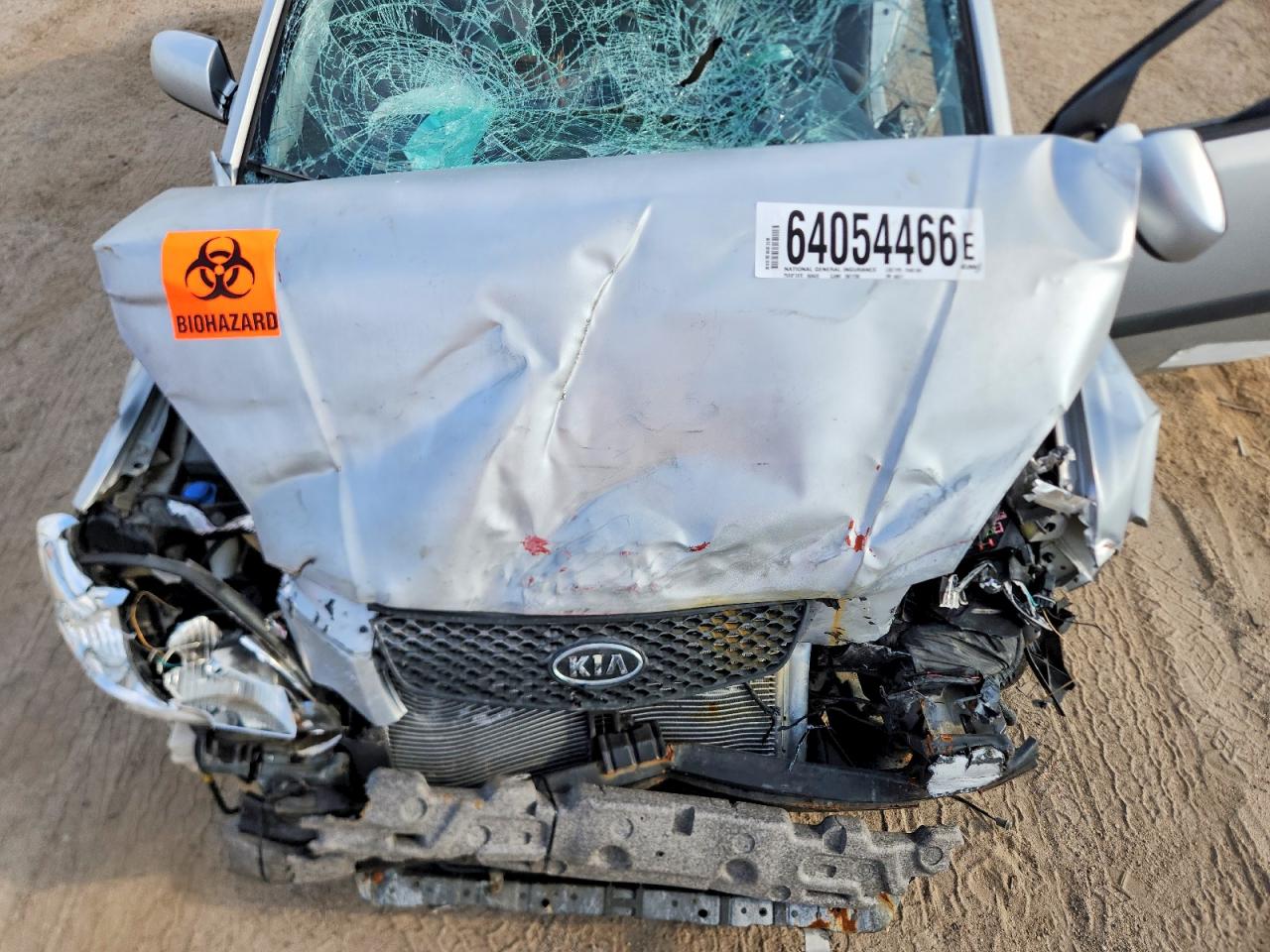 2008 Kia Rio Base Silver vin: KNADE123886426217