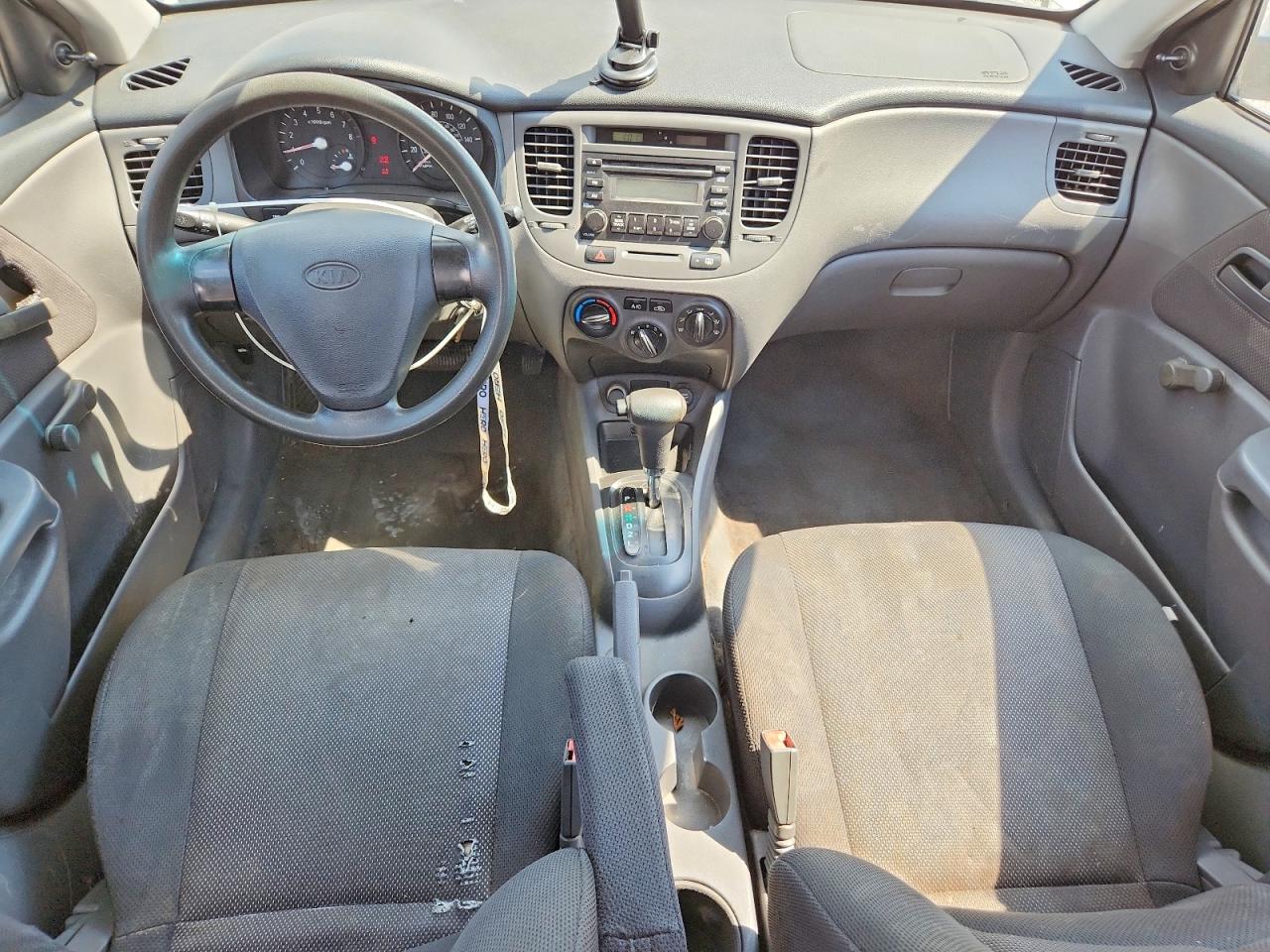 2006 Kia Rio Base Silver vin: KNADE123966032514