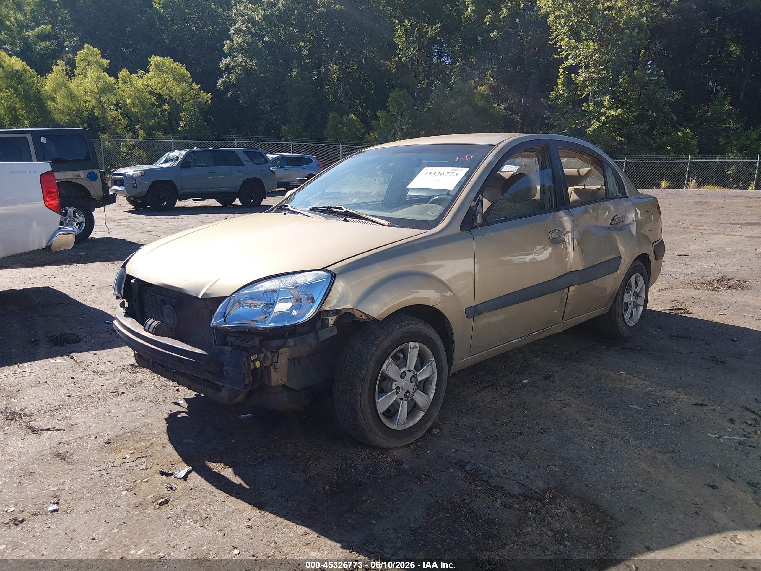 2006 Kia Rio Lx Gold vin: KNADE123966149381
