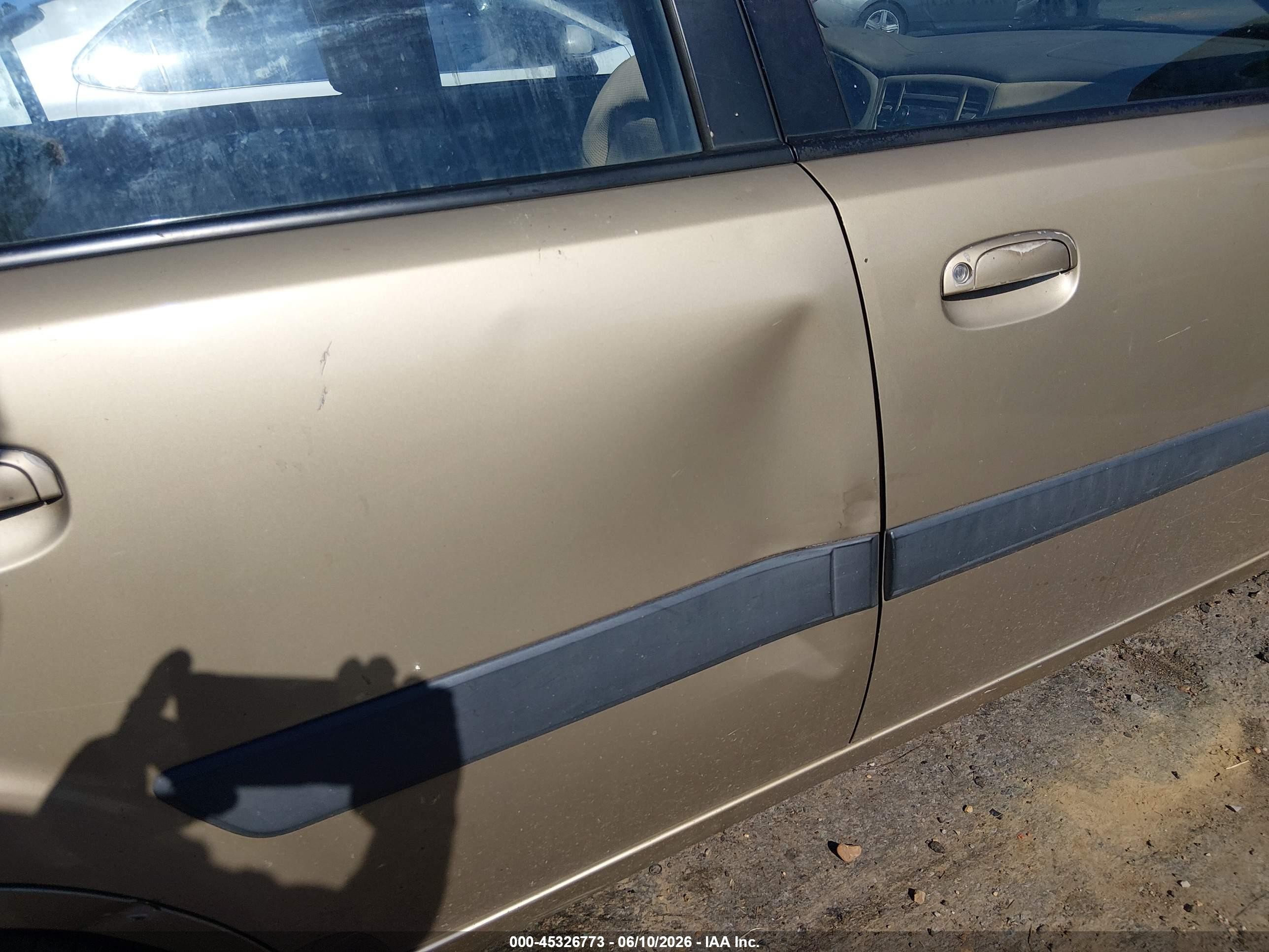 2006 Kia Rio Lx Gold vin: KNADE123966149381