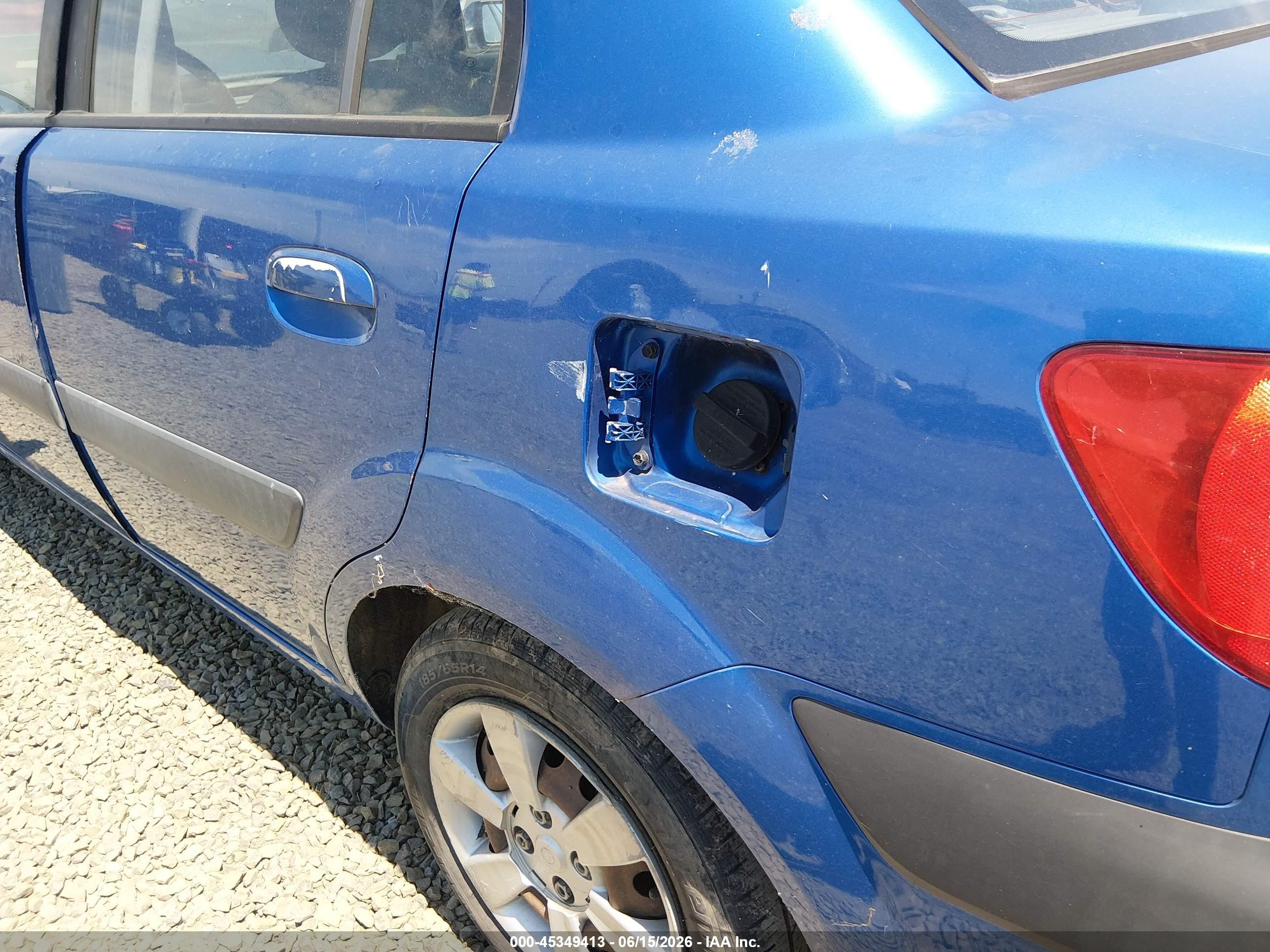 2007 Kia Rio Lx Blue vin: KNADE123976187937