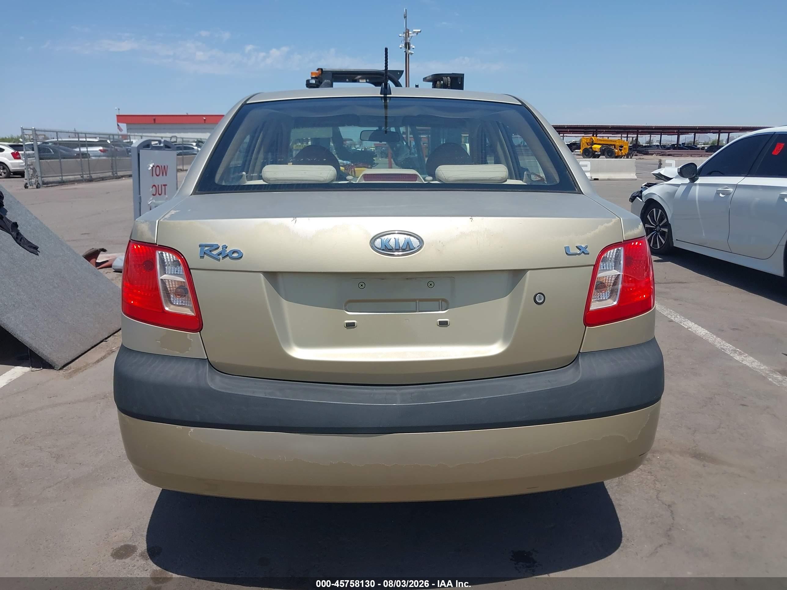 2006 Kia Rio Lx Золотой vin: KNADE123X66070494