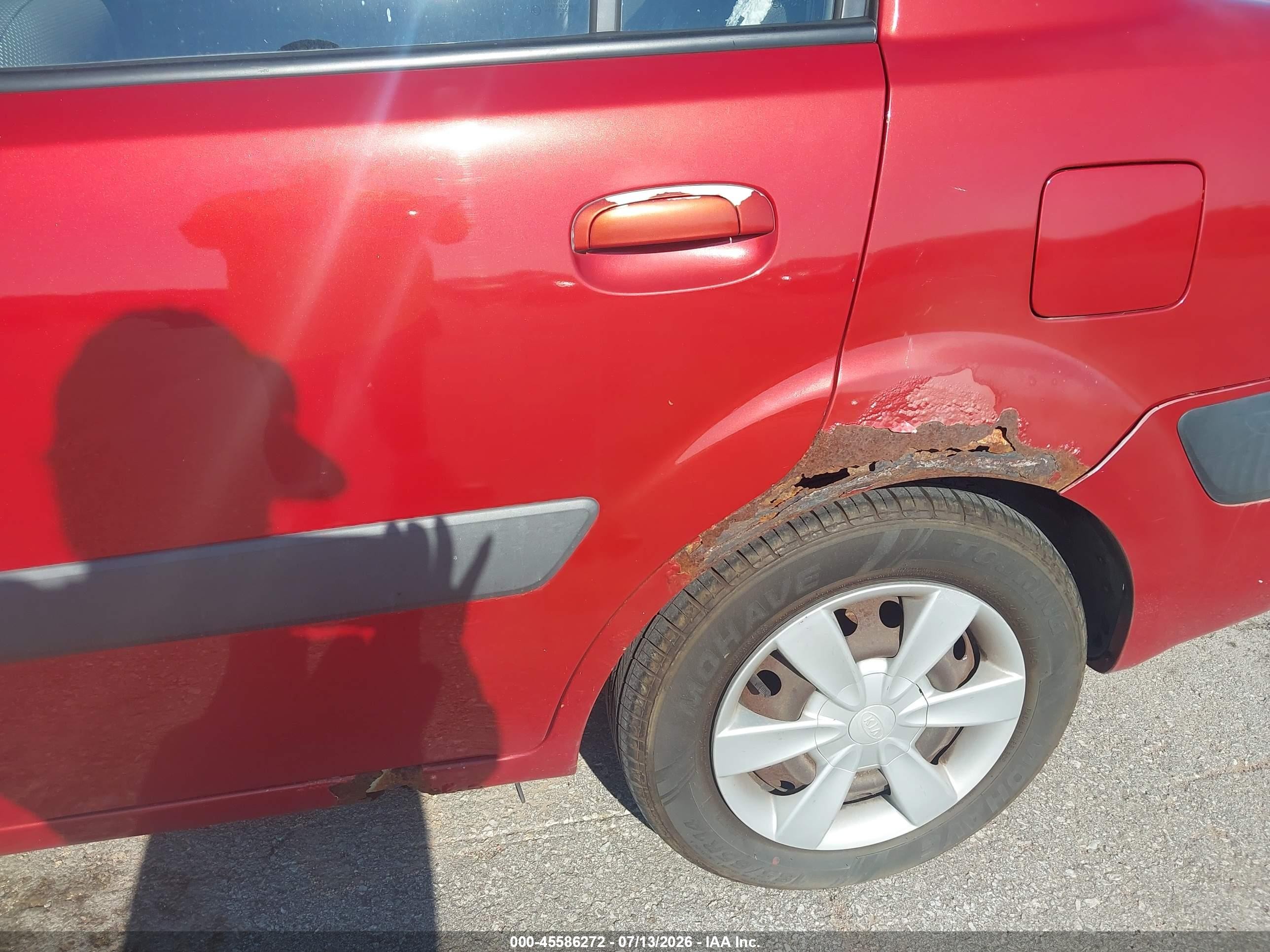 2006 Kia Rio Lx Red vin: KNADE123X66103431