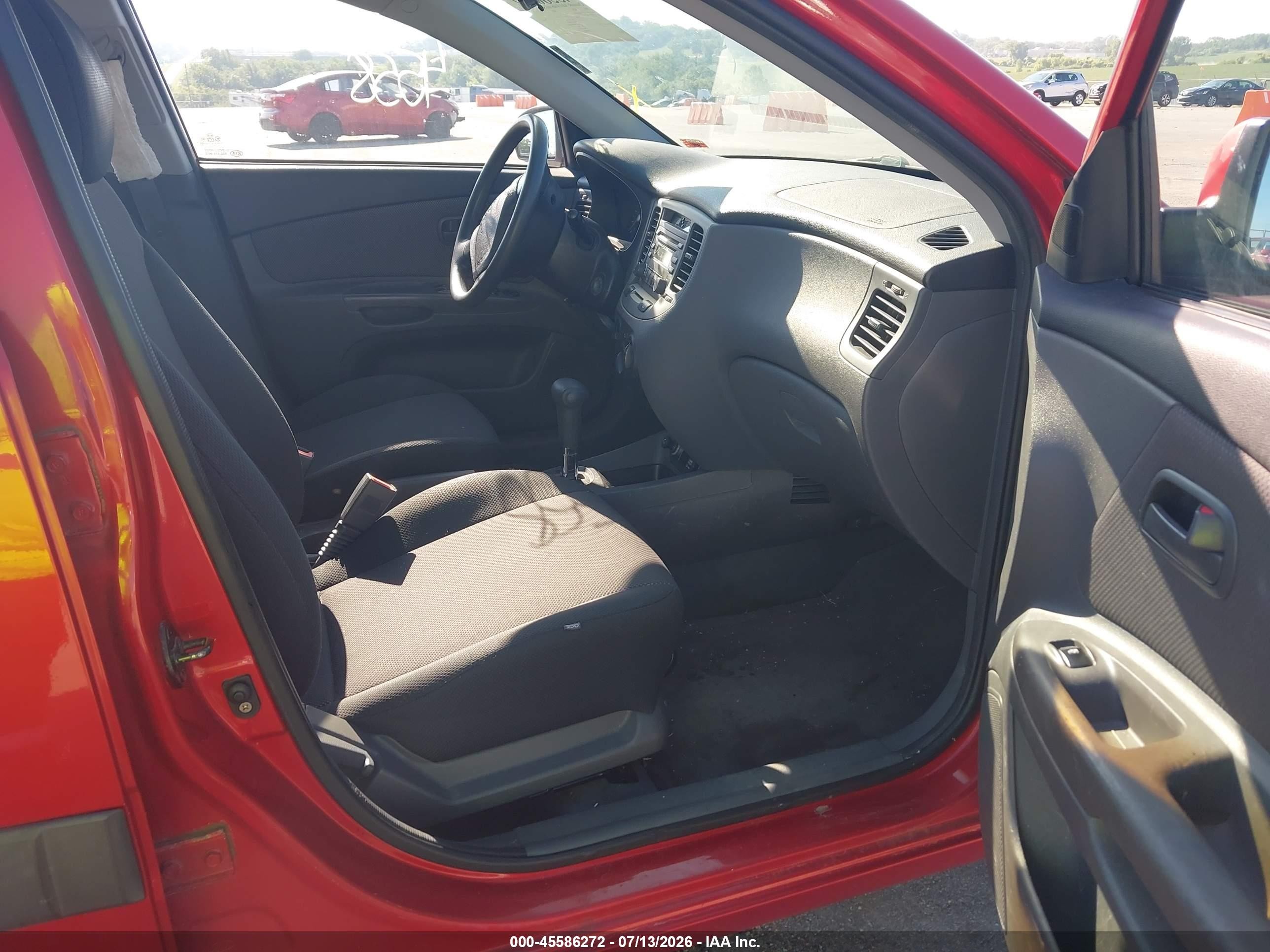 2006 Kia Rio Lx Red vin: KNADE123X66103431