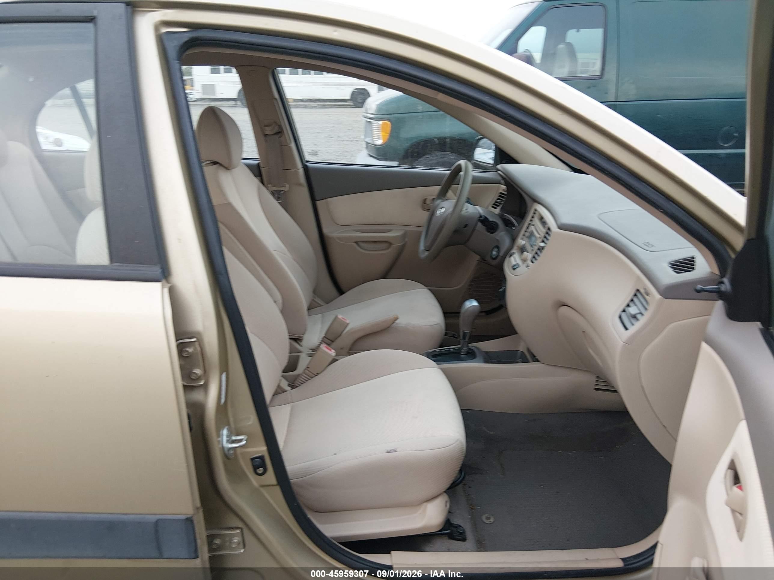 2008 Kia Rio Lx Золотой vin: KNADE123X86356476