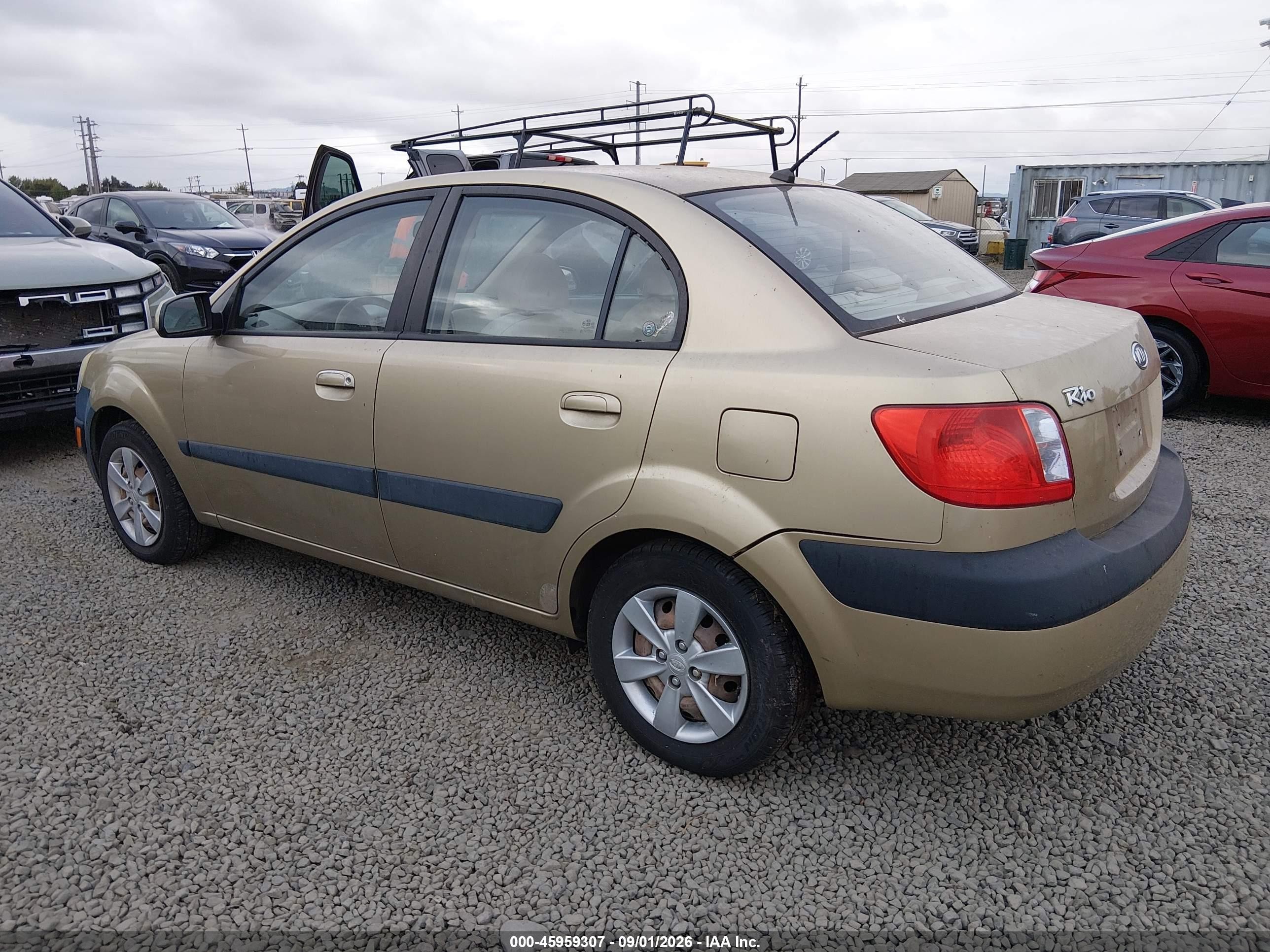 2008 Kia Rio Lx Золотой vin: KNADE123X86356476