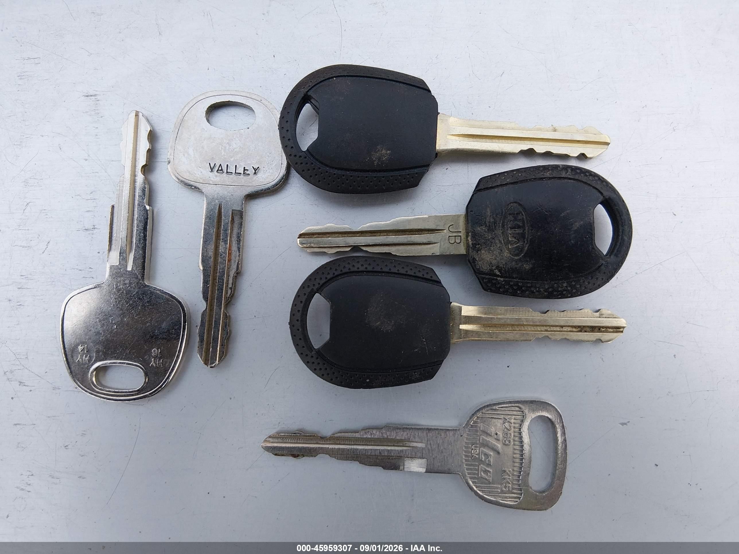 2008 Kia Rio Lx Золотой vin: KNADE123X86356476