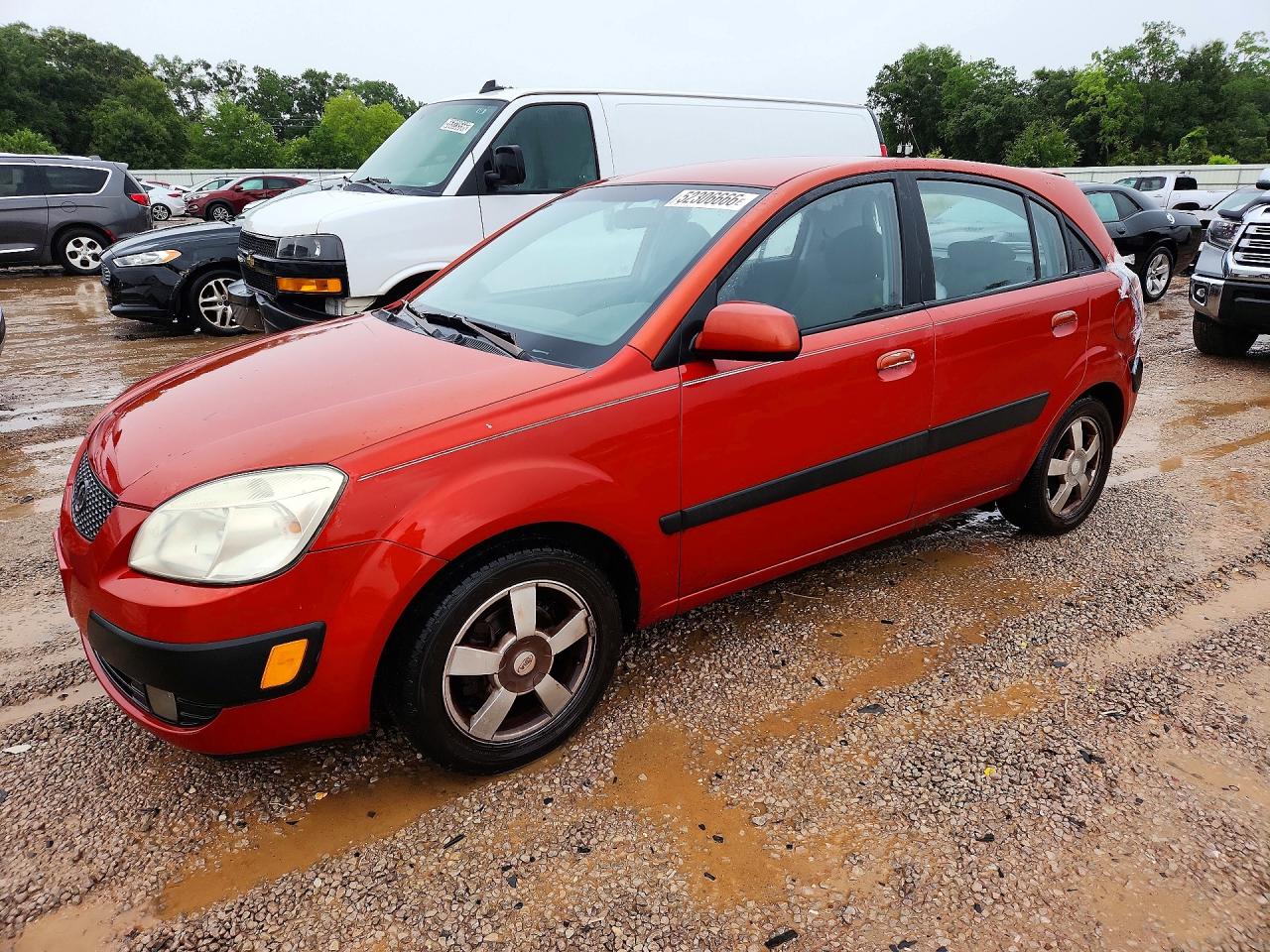 2006 Kia Rio 5 Red vin: KNADE163366092489