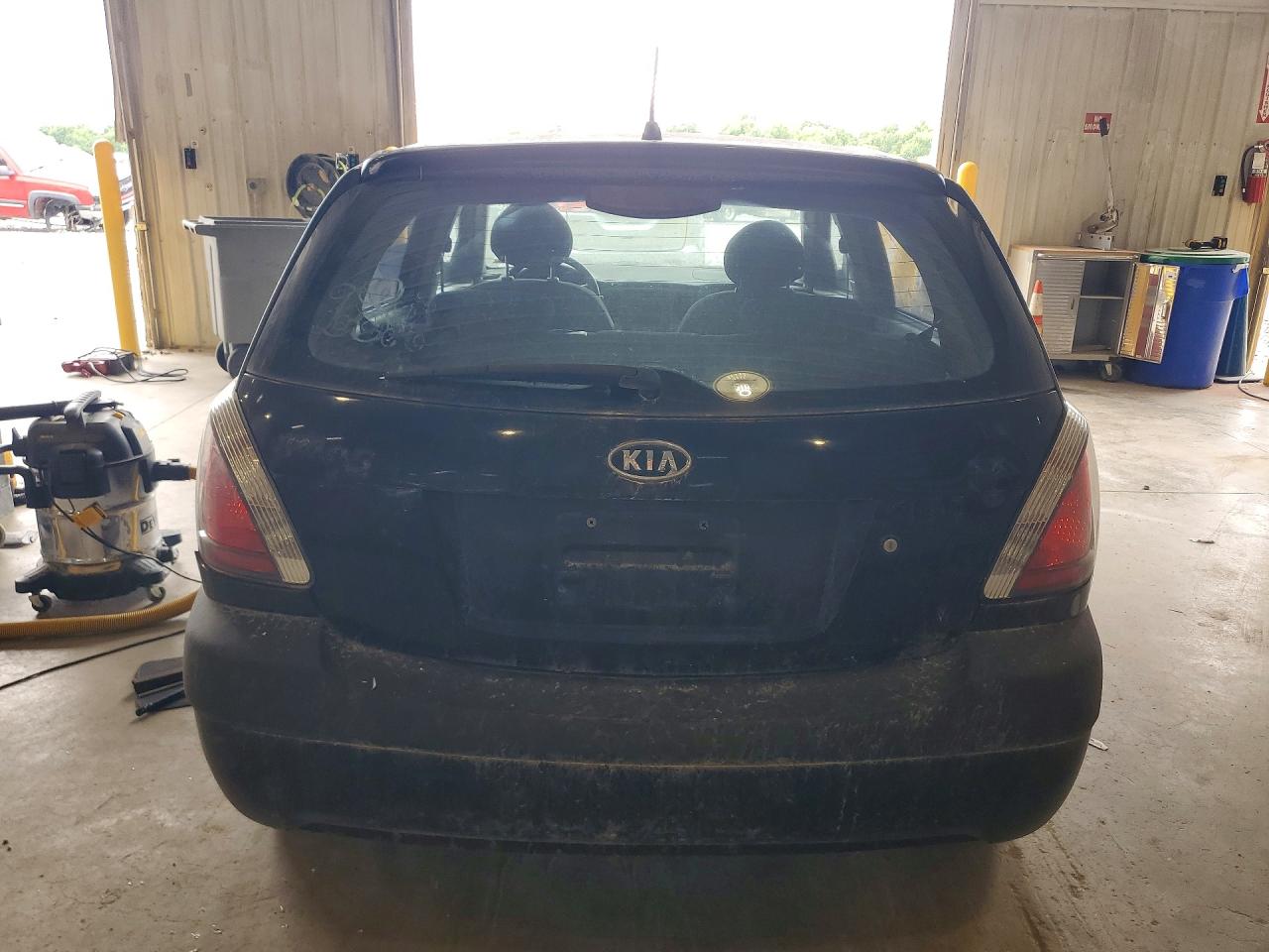 2006 Kia Rio 5 Black vin: KNADE163566060286