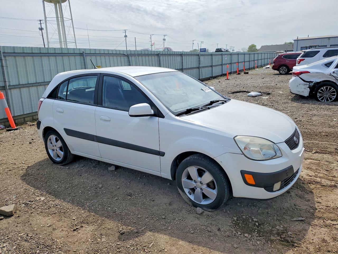 2008 Kia Rio 5 Sx White vin: KNADE163686345971