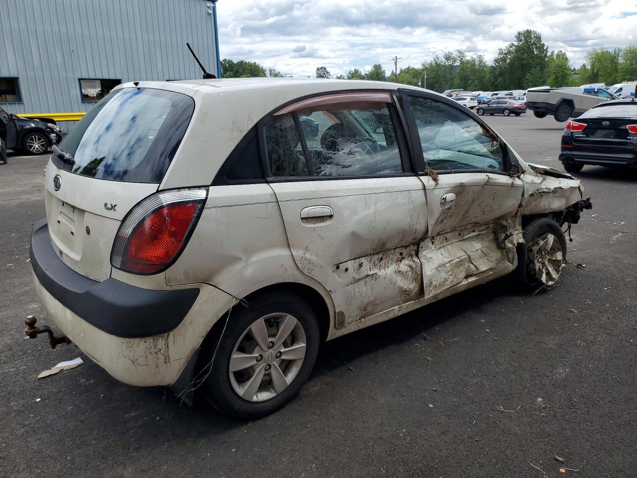 2008 Kia Rio 5 Sx White vin: KNADE163986348833