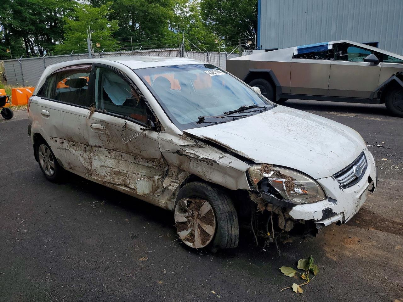 2008 Kia Rio 5 Sx White vin: KNADE163986348833