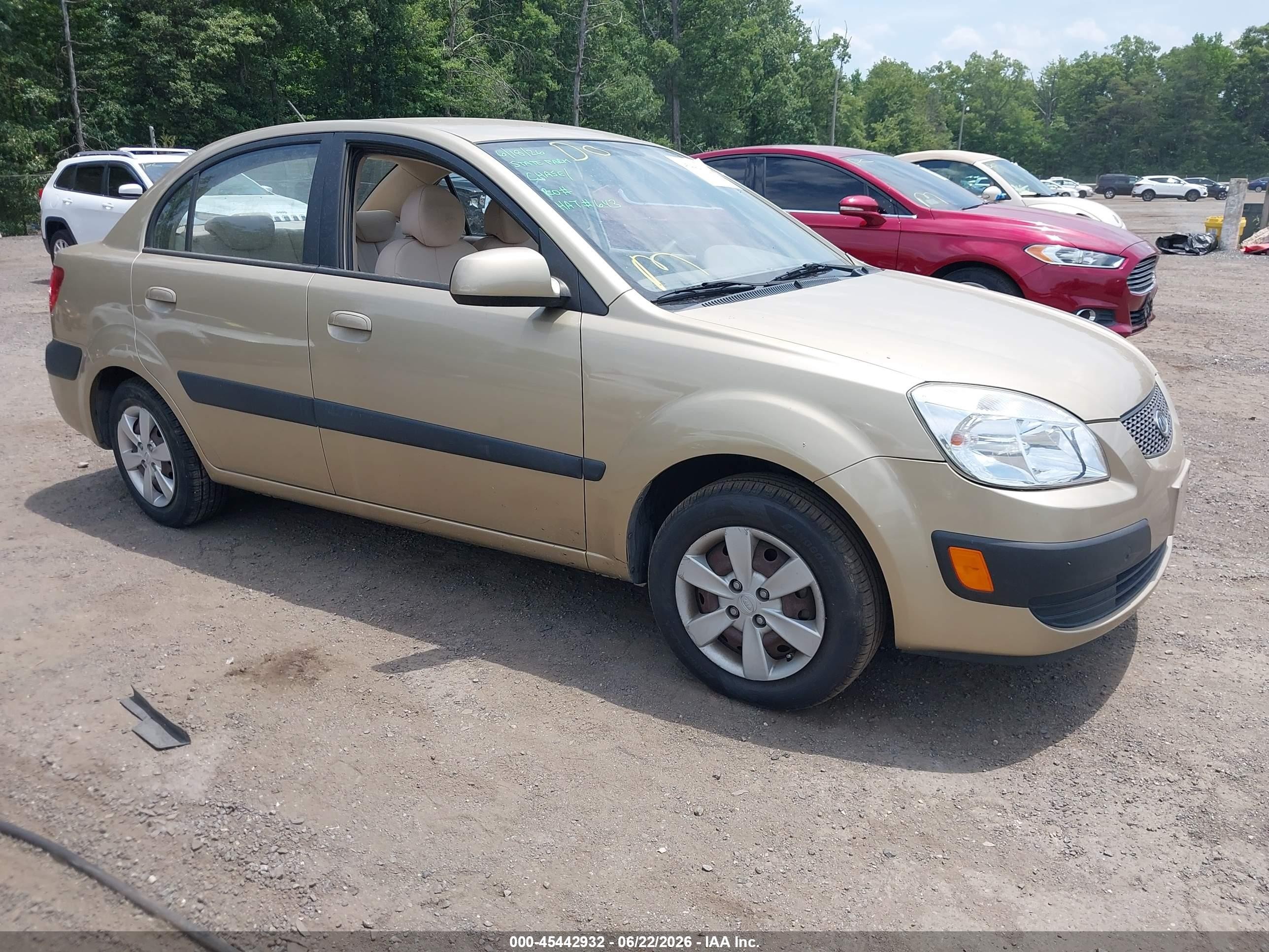 2009 Kia Rio Lx Gold vin: KNADE223096500415