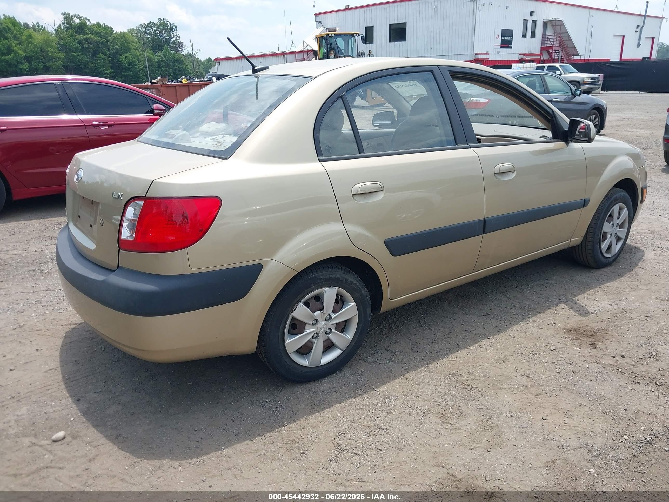 2009 Kia Rio Lx Gold vin: KNADE223096500415