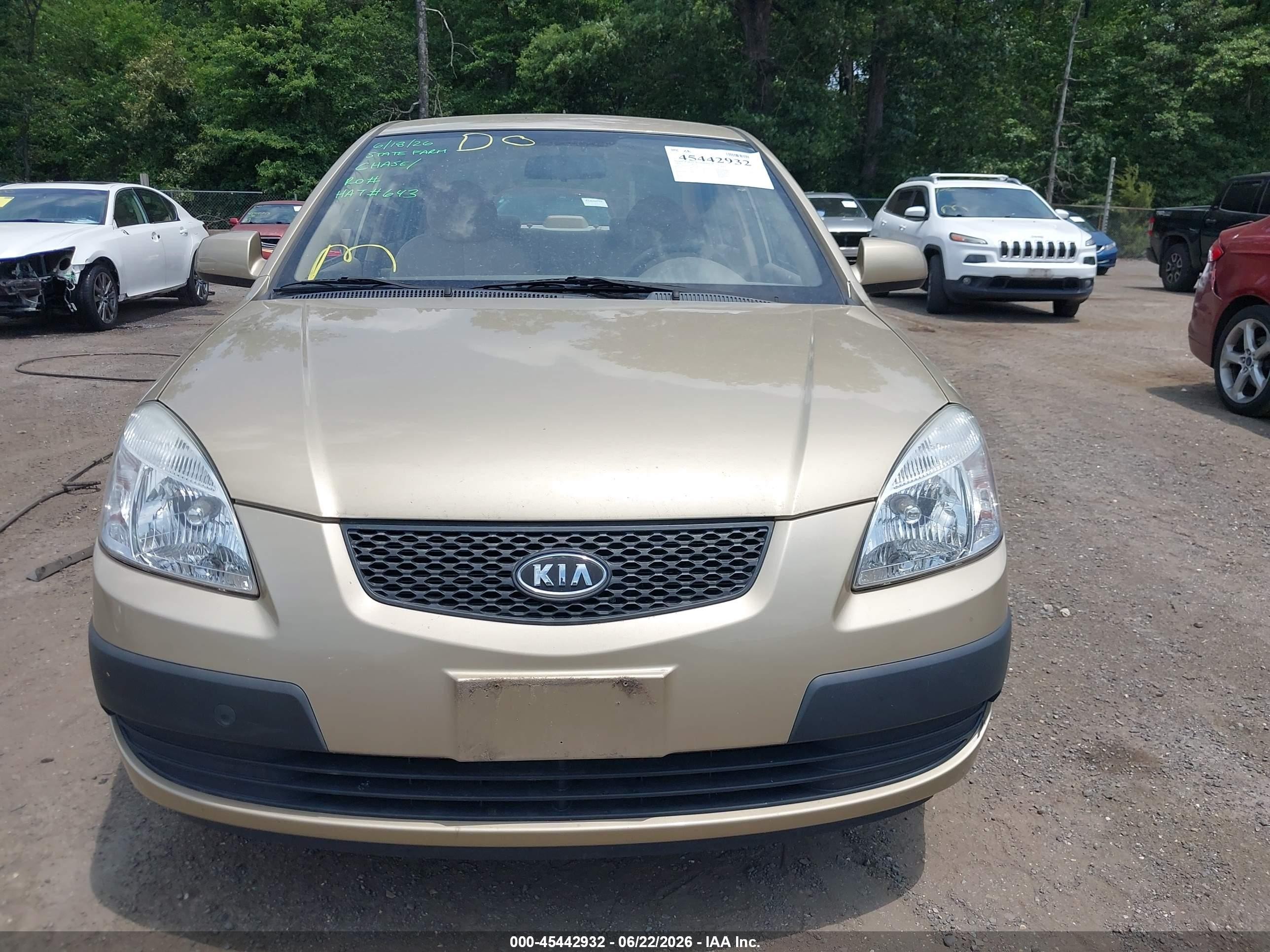 2009 Kia Rio Lx Gold vin: KNADE223096500415