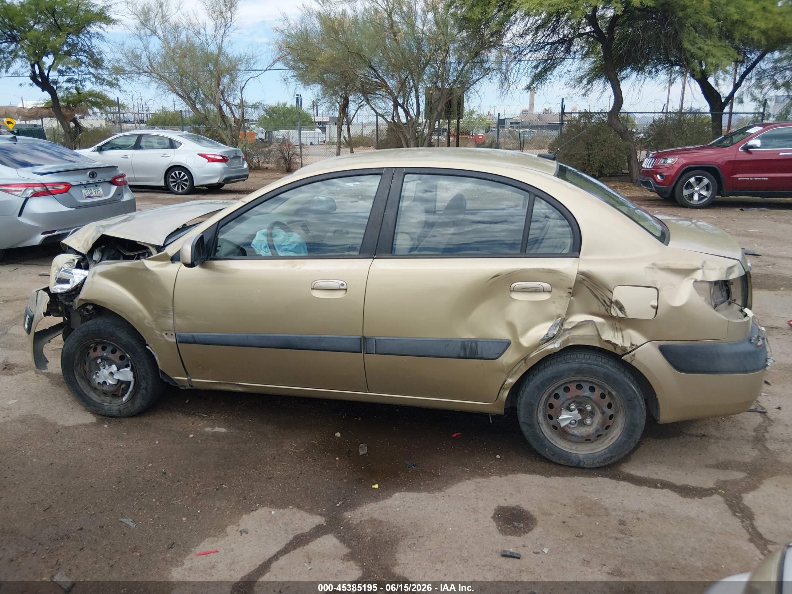 2009 Kia Rio Lx Beige vin: KNADE223196463391