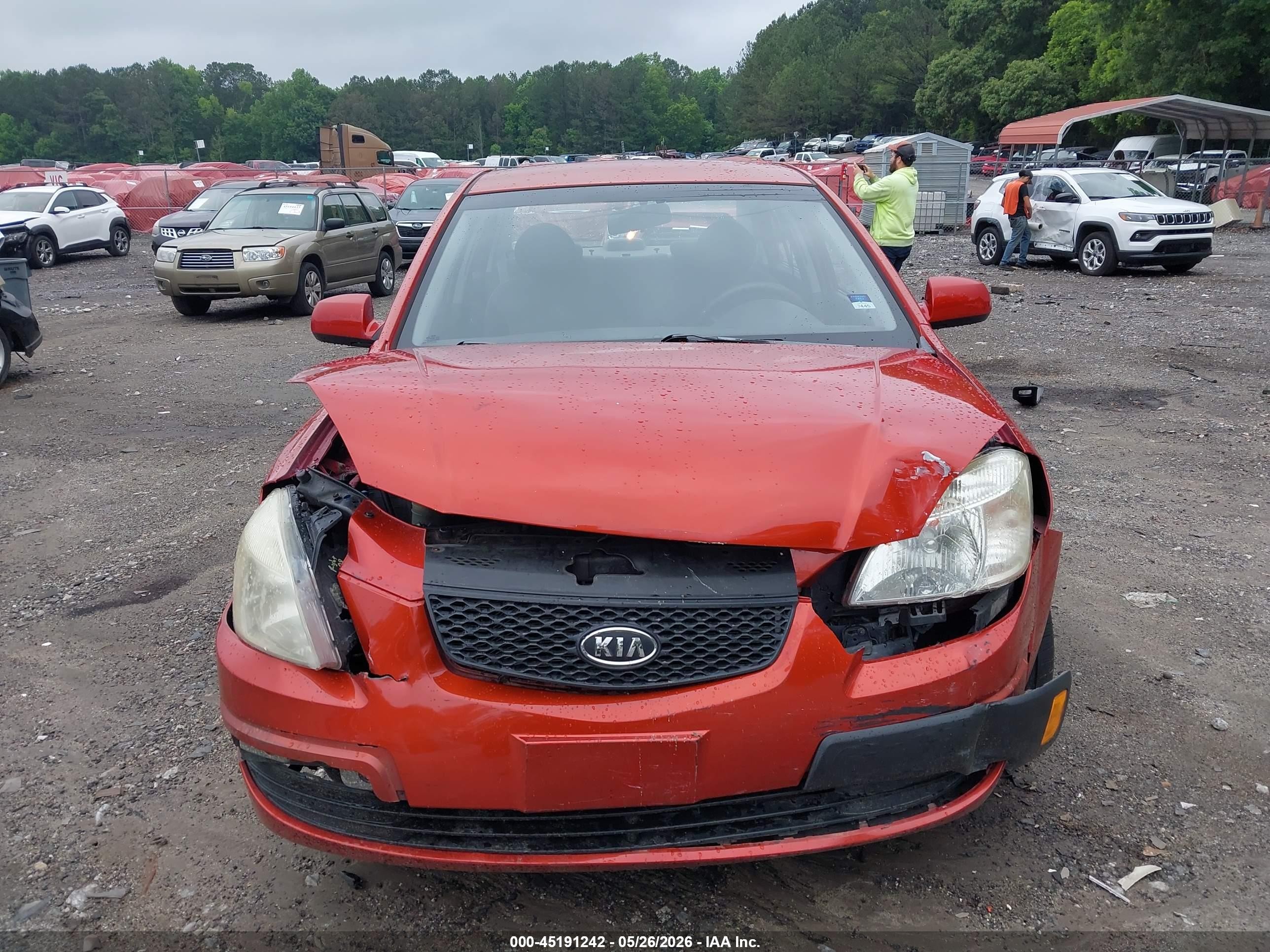 2009 Kia Rio Lx Red vin: KNADE223196557805