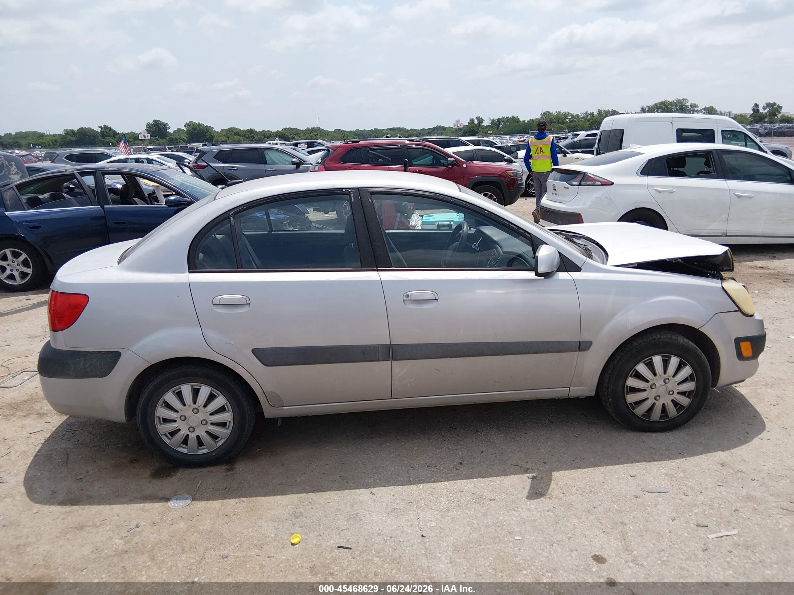 2009 Kia Rio Lx Gray vin: KNADE223296460368