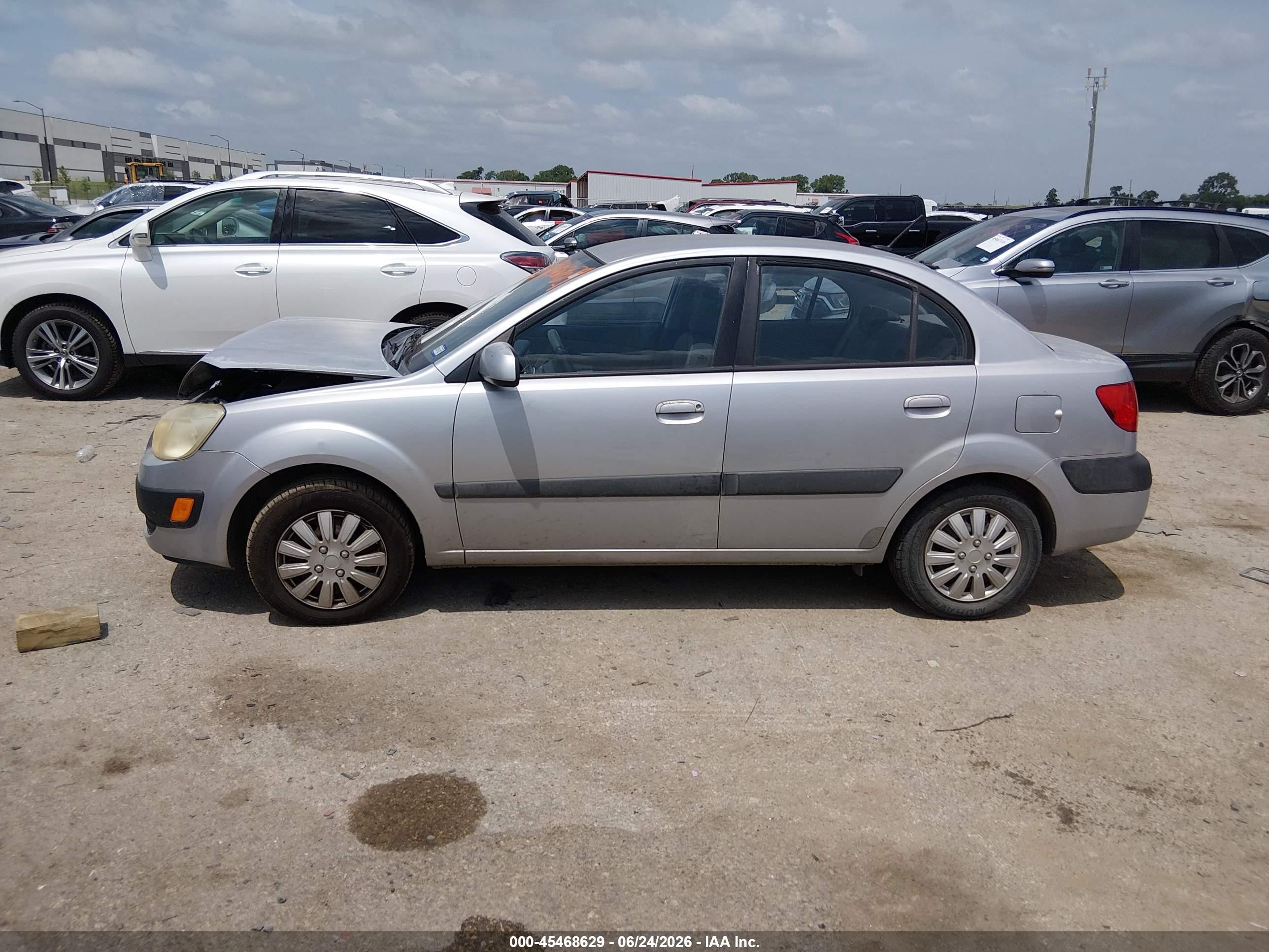 2009 Kia Rio Lx Gray vin: KNADE223296460368