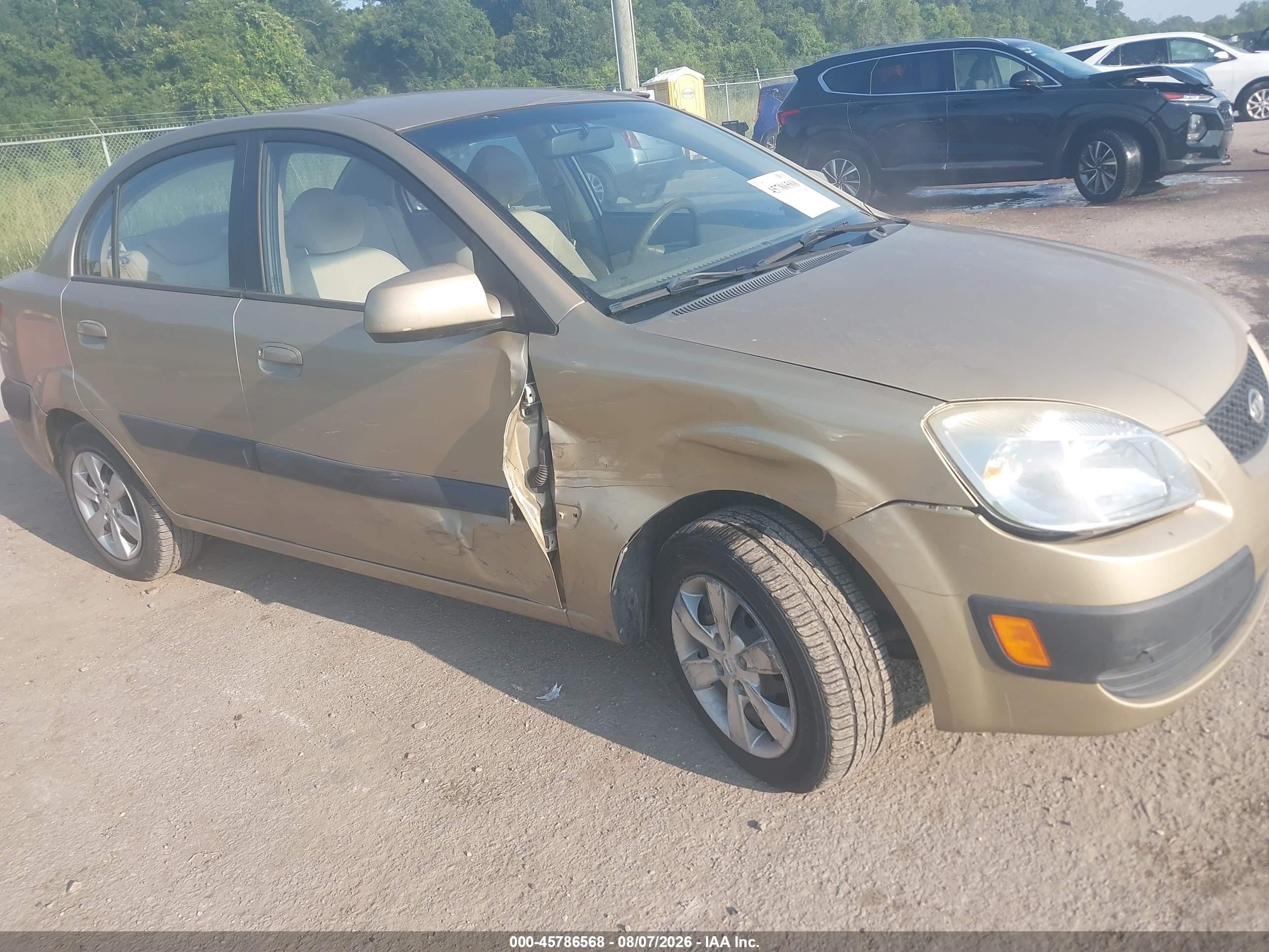 2009 Kia Rio Lx Gold vin: KNADE223296521802
