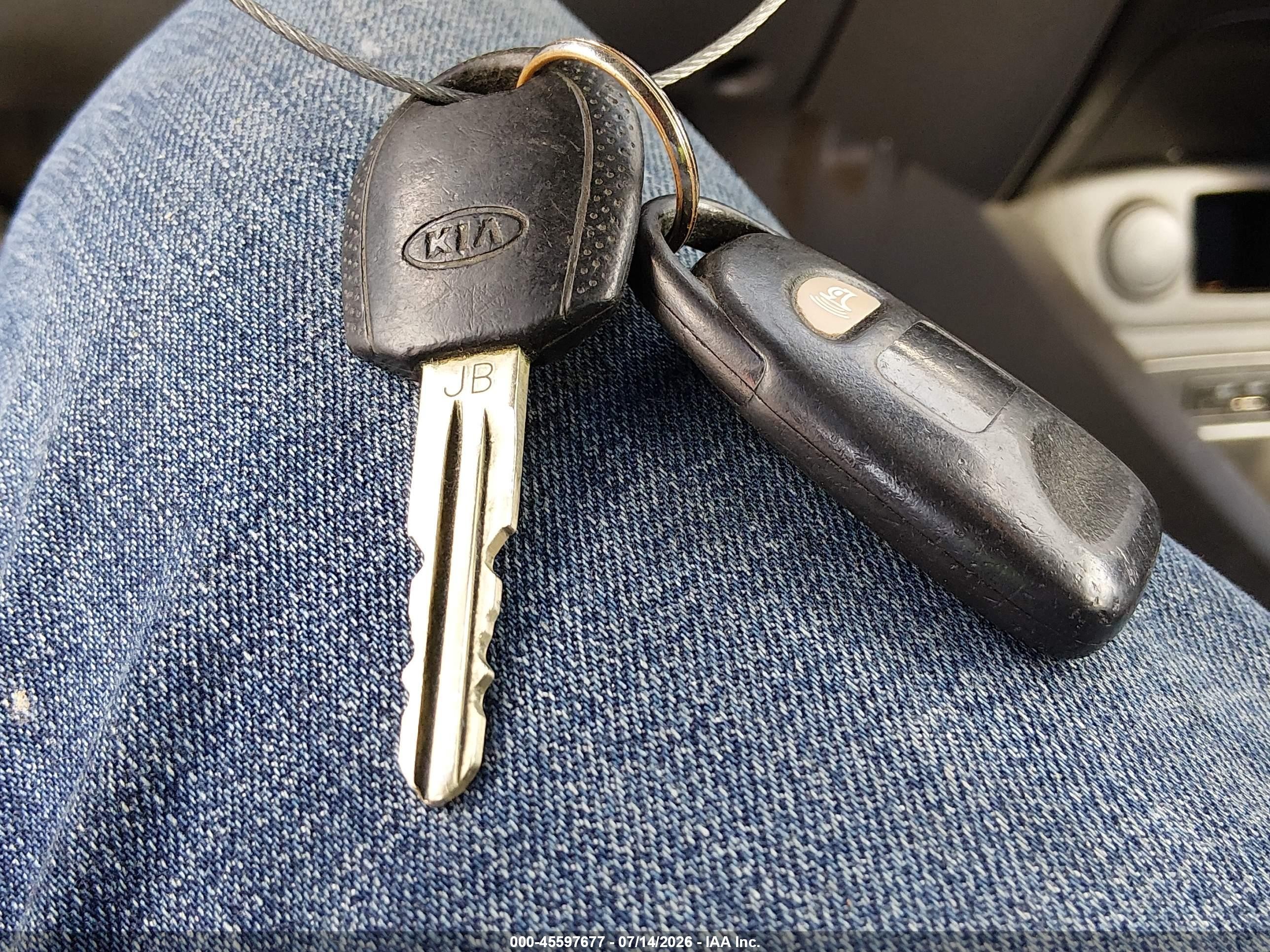 2009 Kia Rio Lx Orange vin: KNADE223396543291