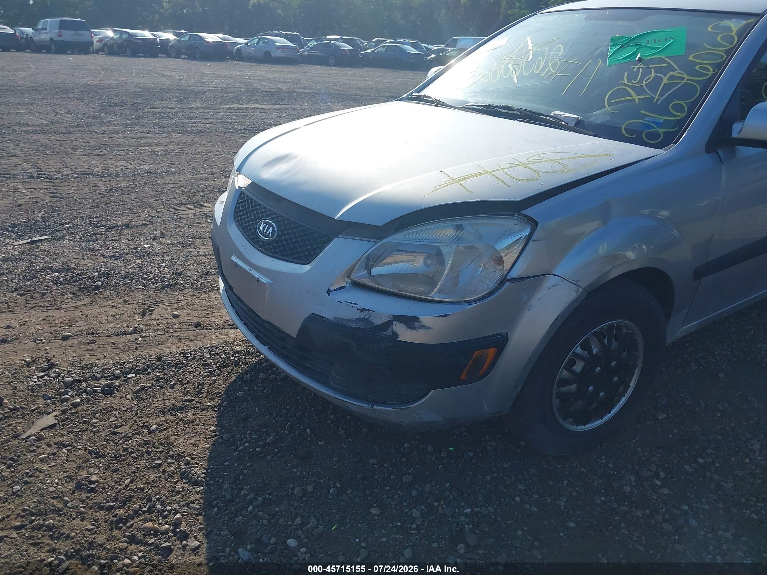 2009 Kia Rio   Silver vin: KNADE223596466326