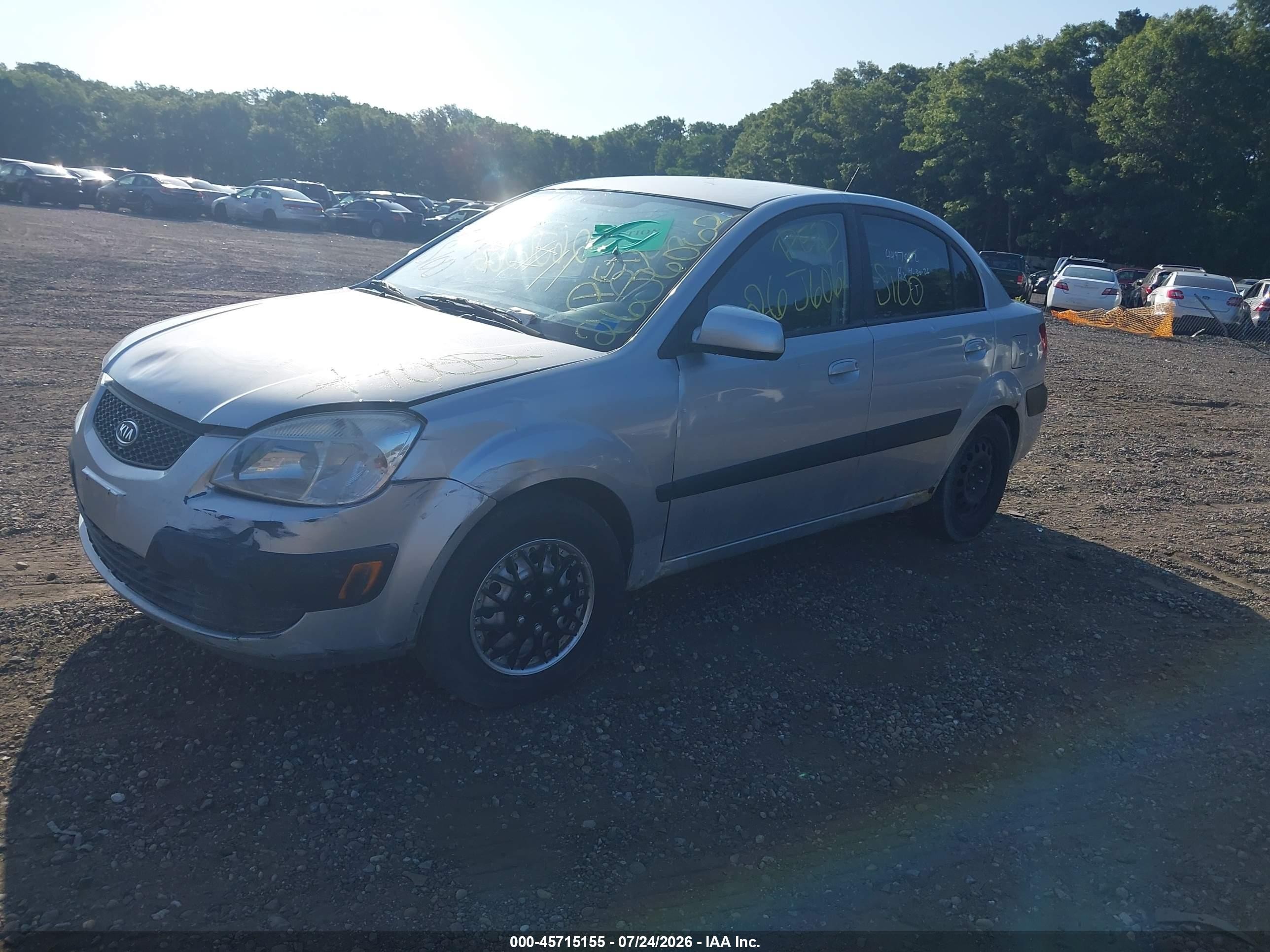 2009 Kia Rio   Silver vin: KNADE223596466326
