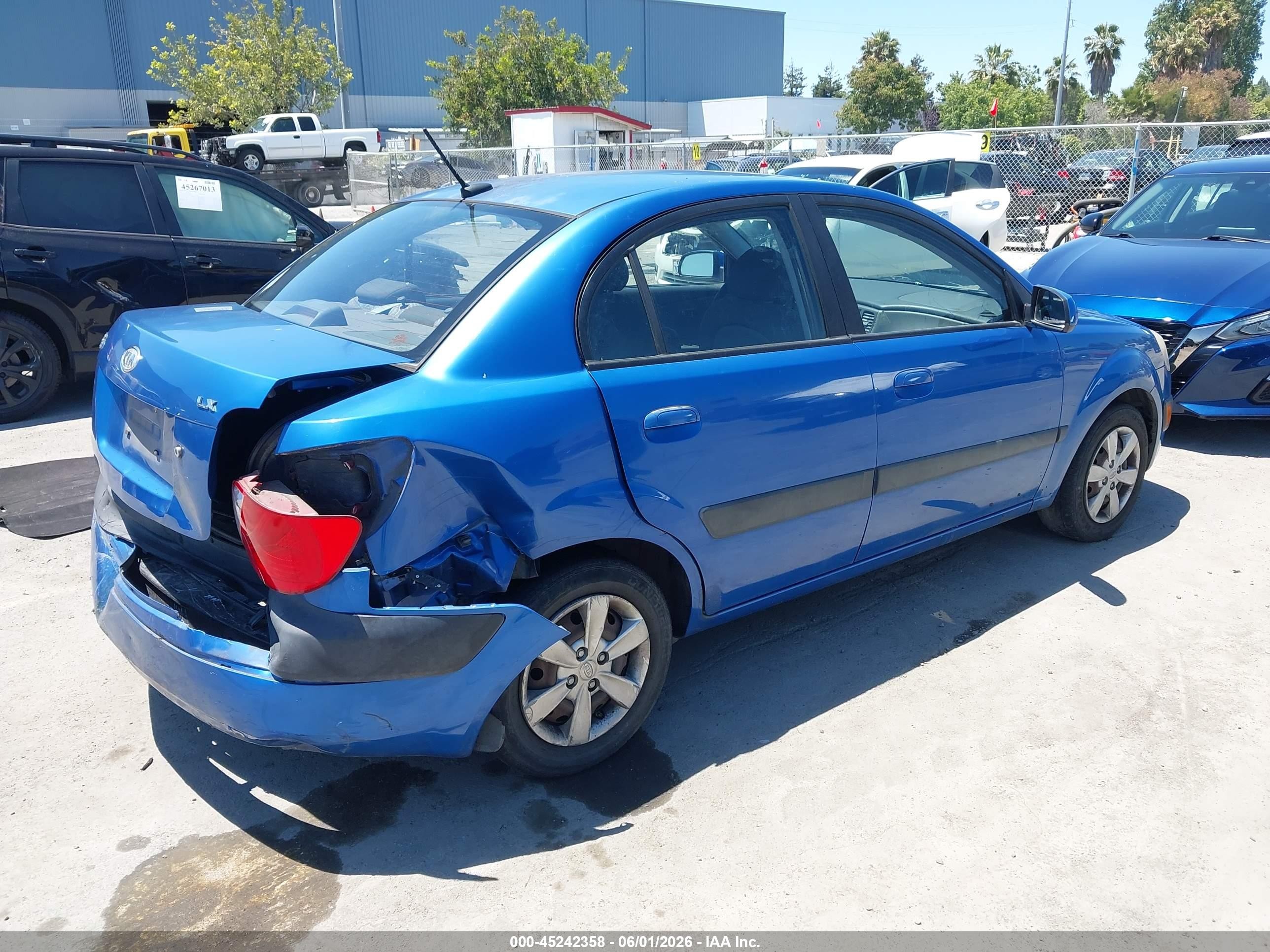 2009 Kia Rio Lx Blue vin: KNADE223796486366