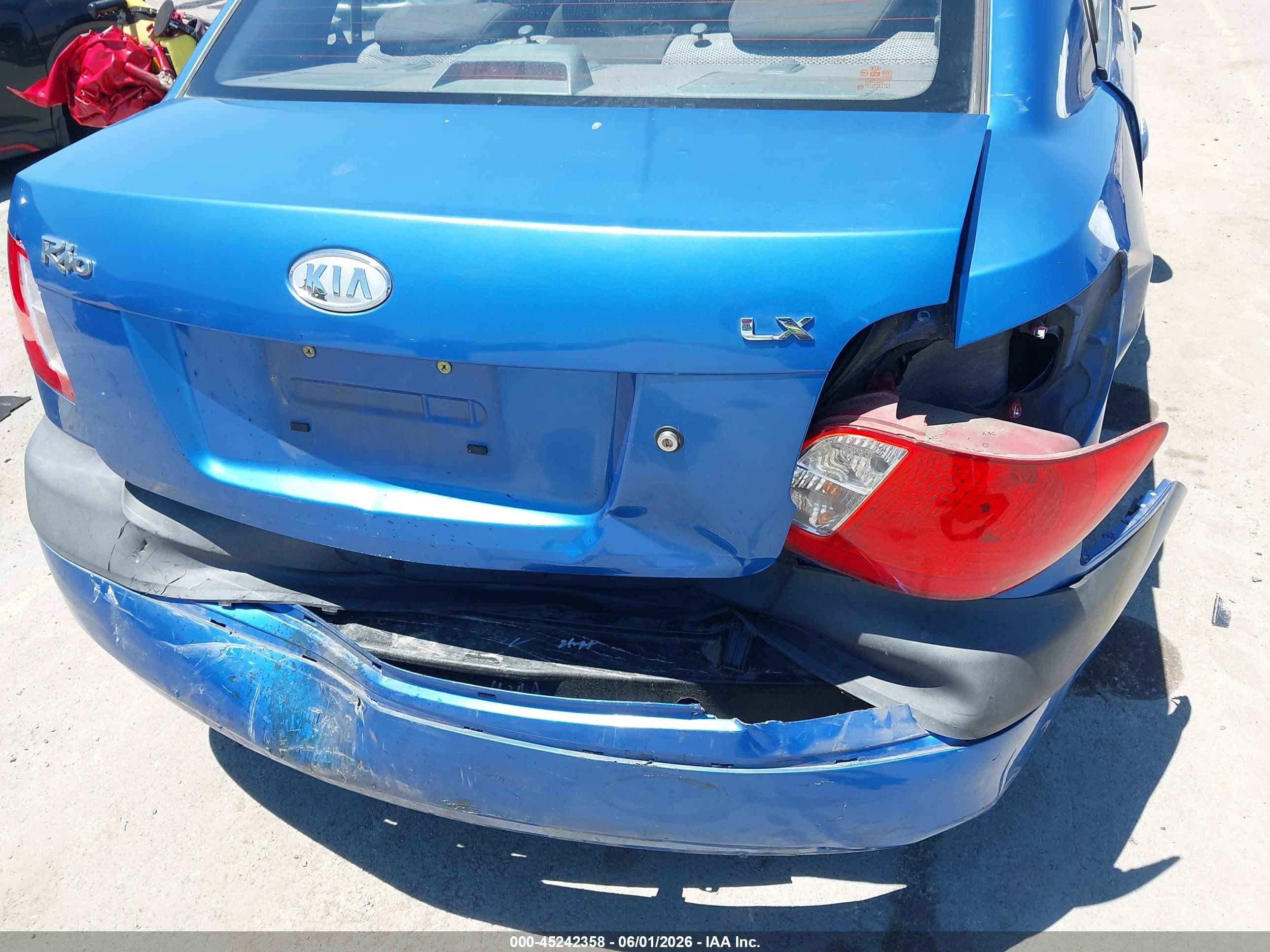 2009 Kia Rio Lx Blue vin: KNADE223796486366