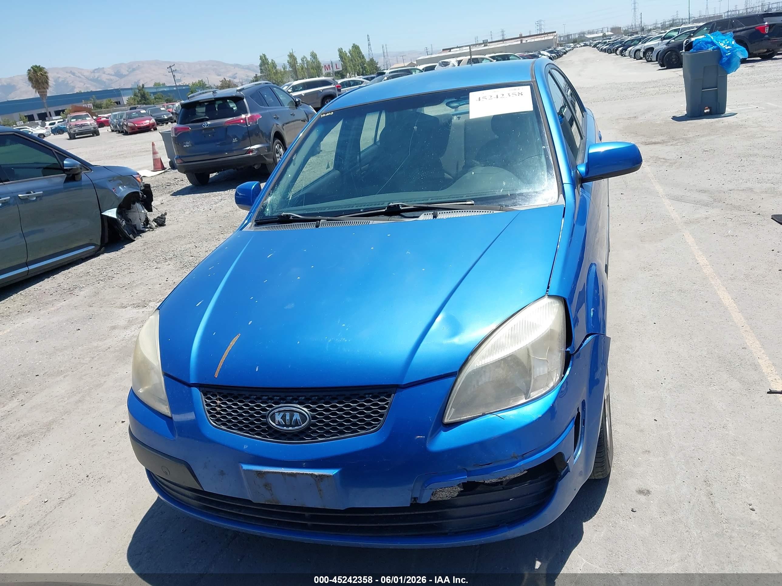 2009 Kia Rio Lx Blue vin: KNADE223796486366