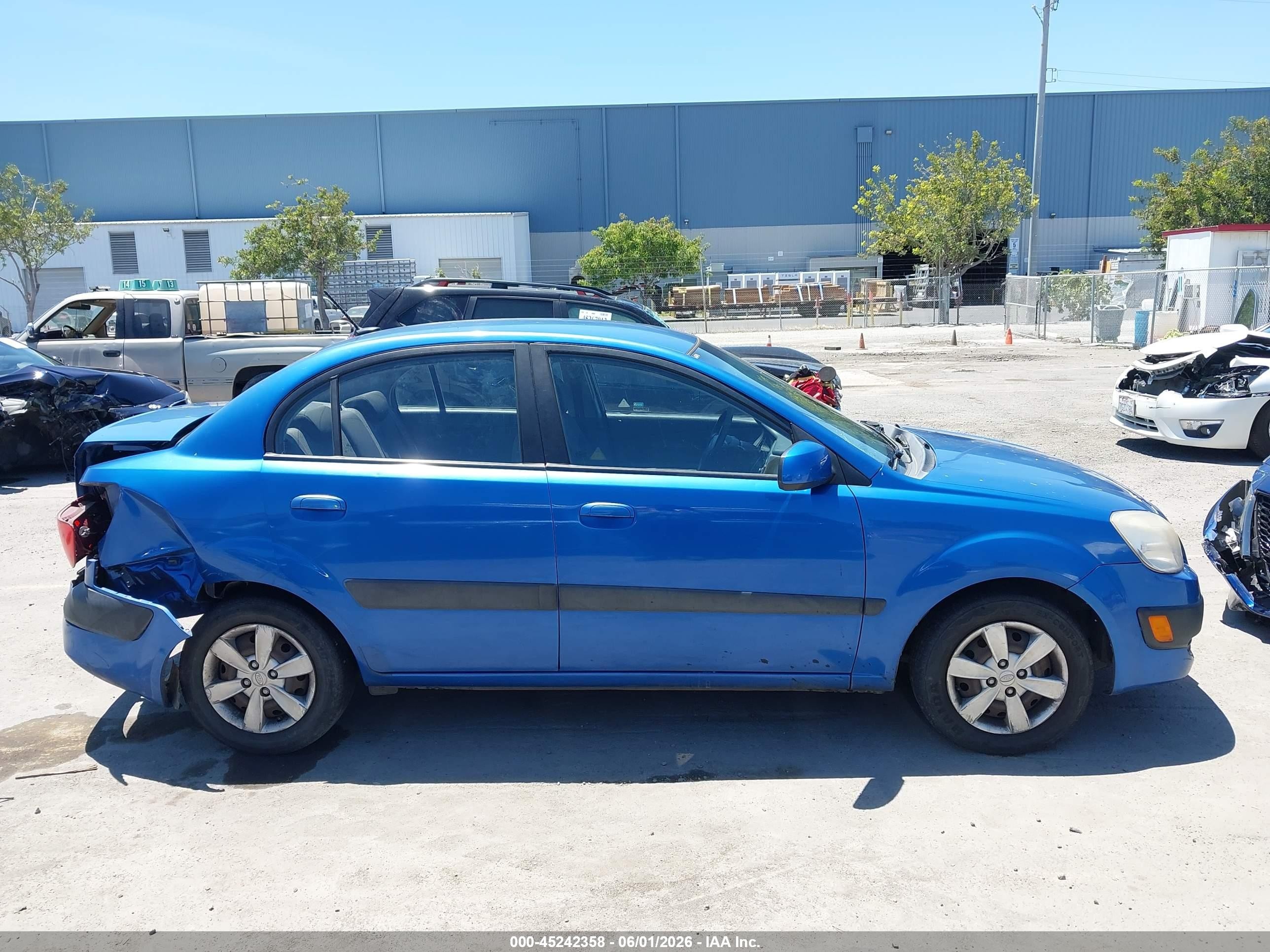 2009 Kia Rio Lx Blue vin: KNADE223796486366